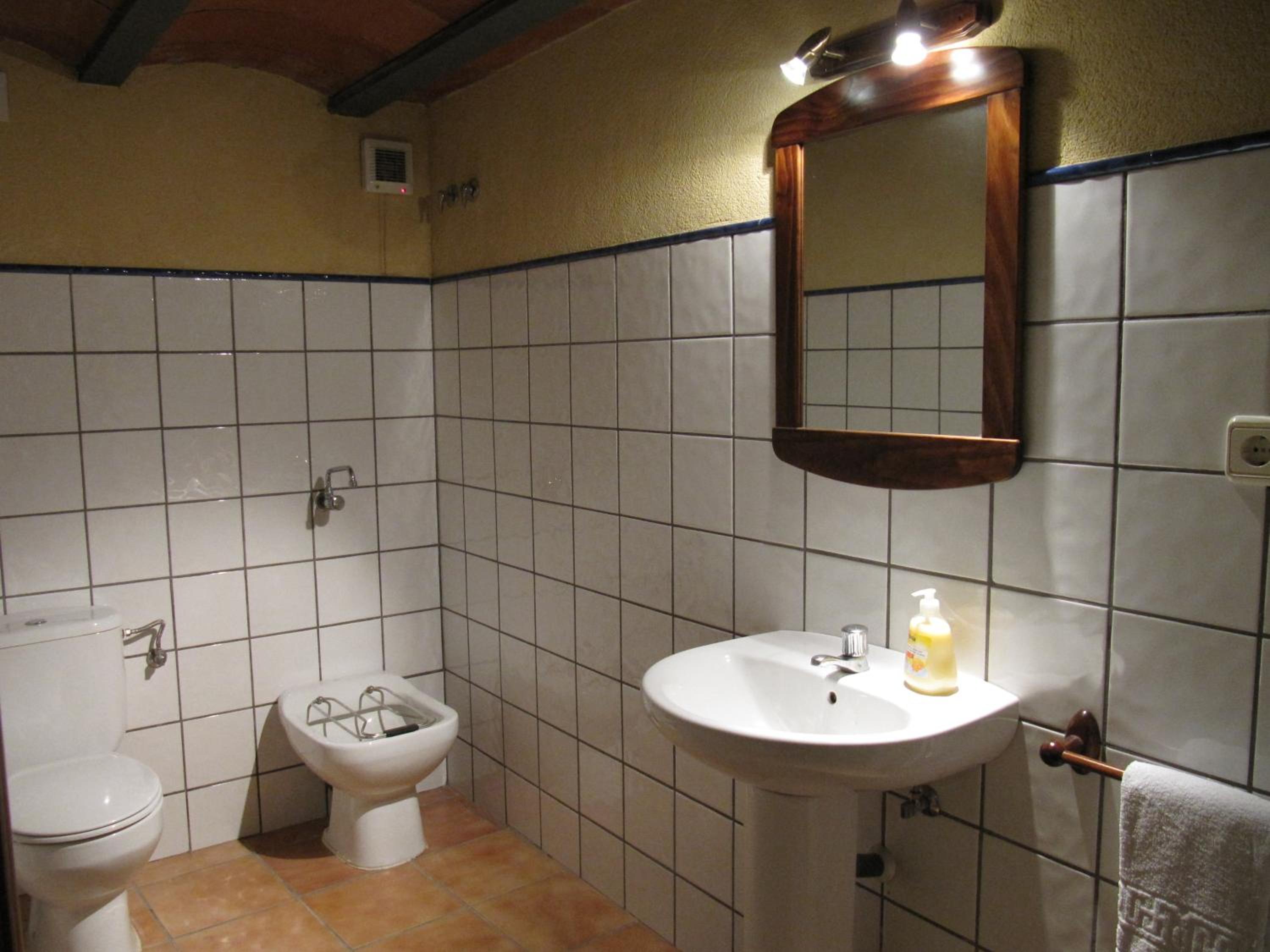 Four-Bedroom House - Photo 40