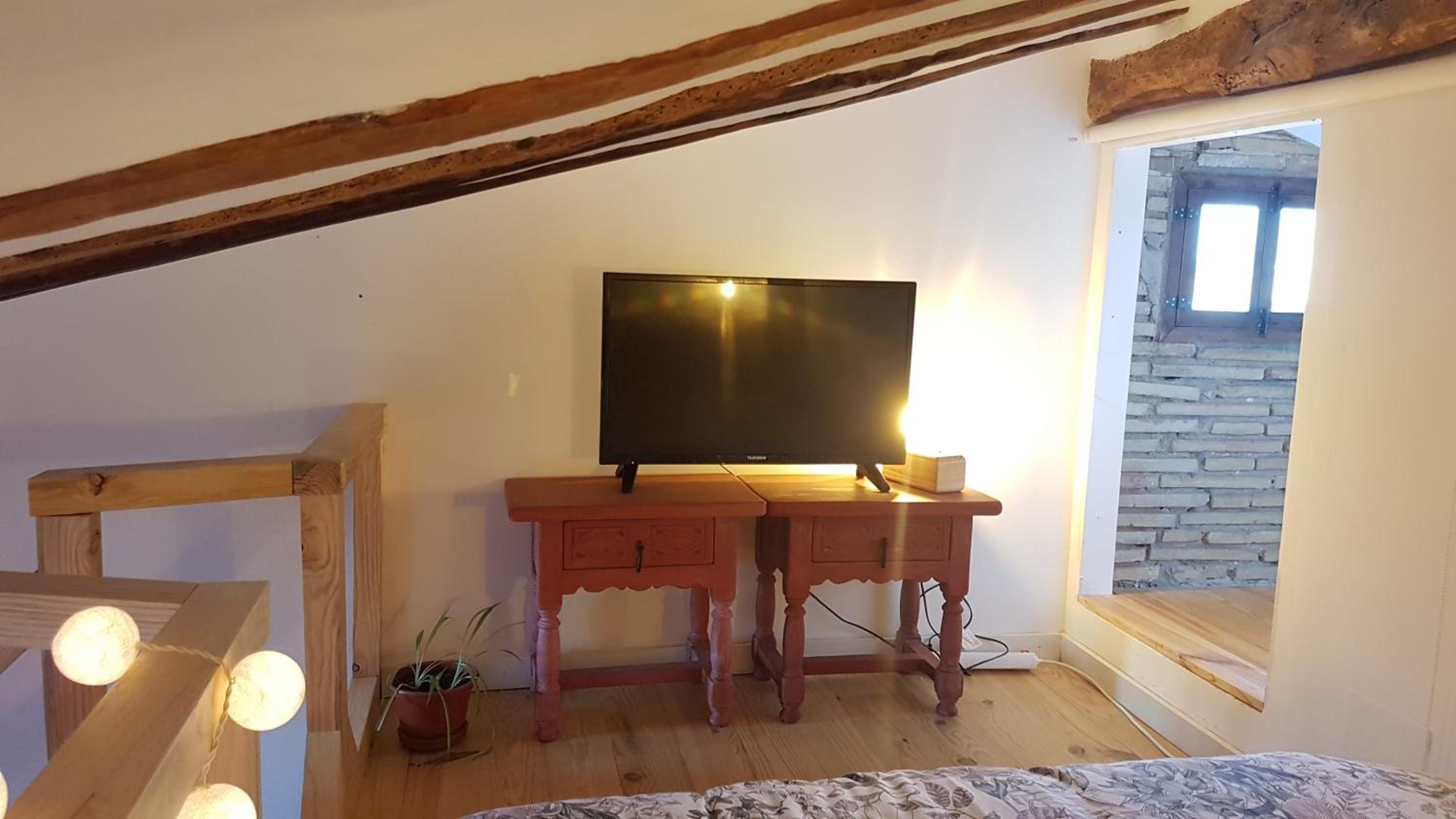One-Bedroom Apartment - Photo 12