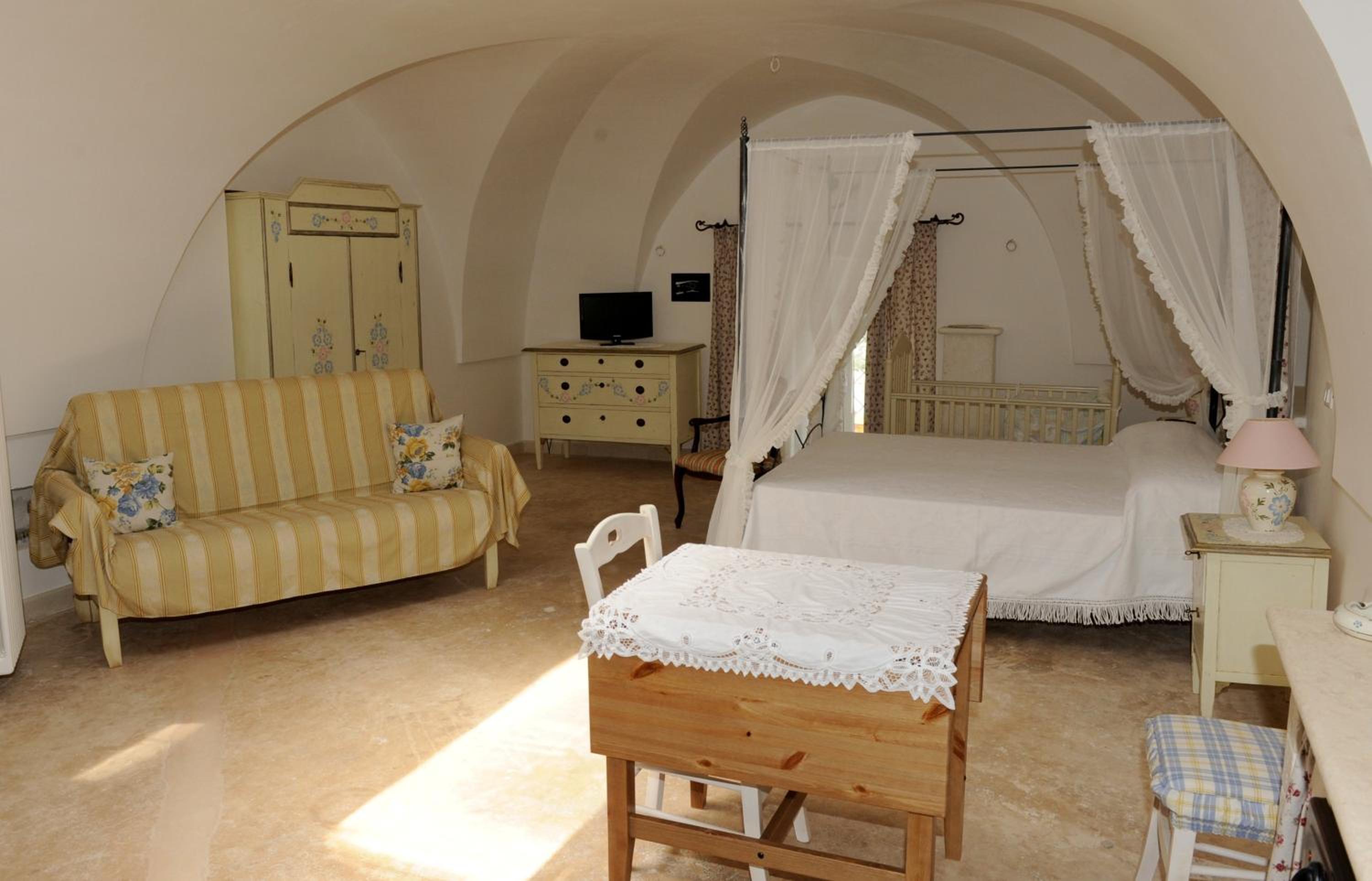 Studio Apartment with Sea View photo 1