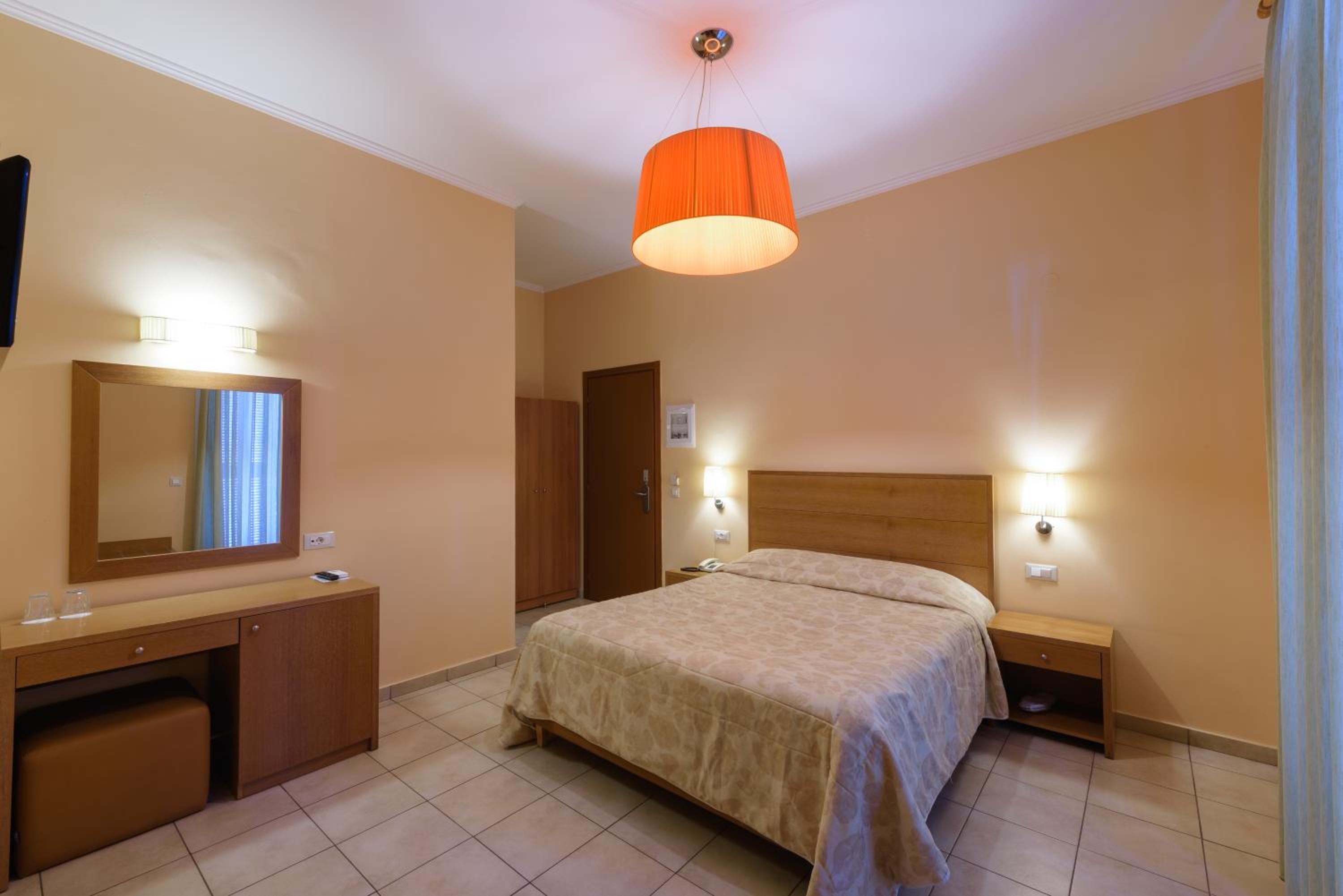 Double or Twin Room - Photo 1