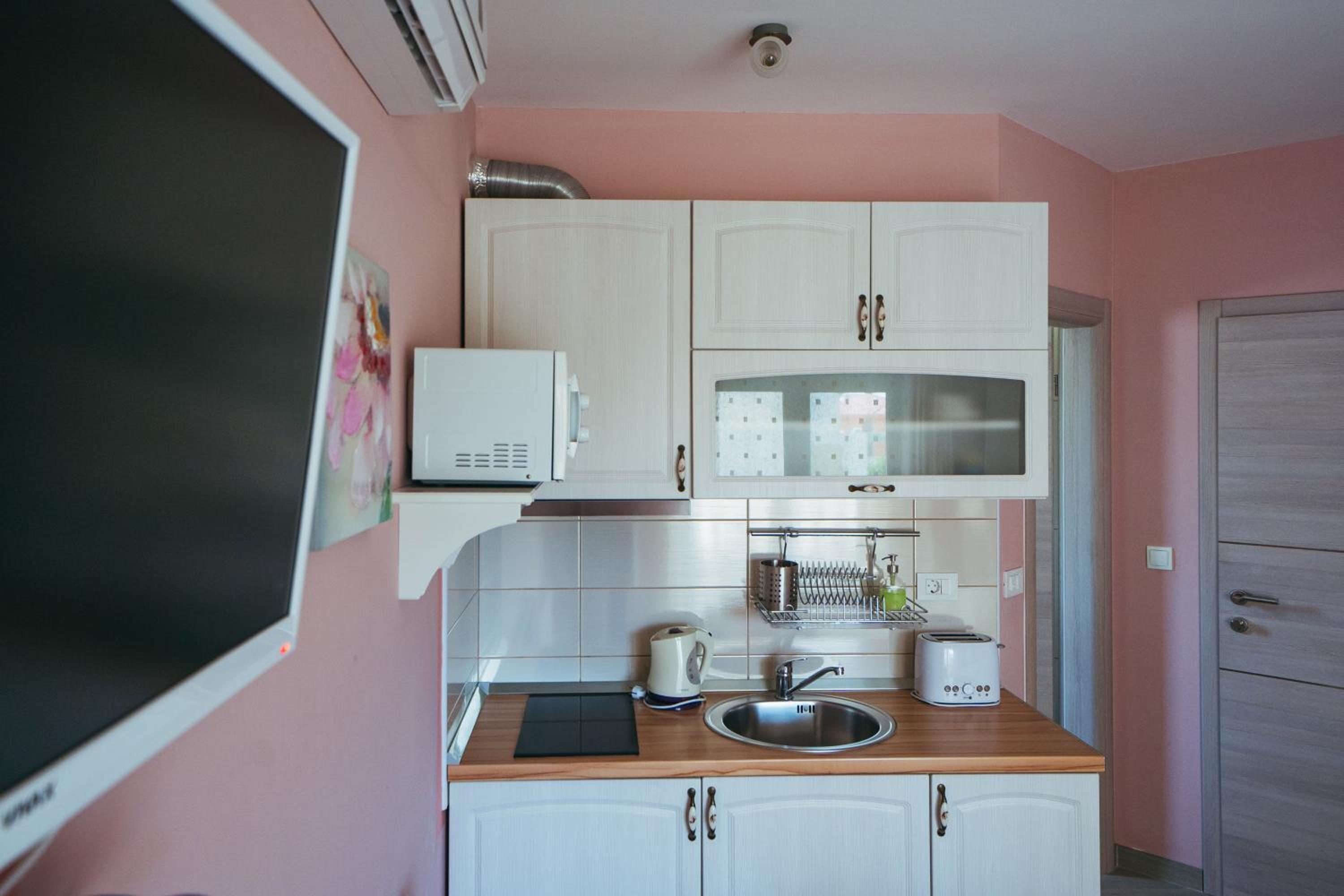 Studio Apartment photo 3