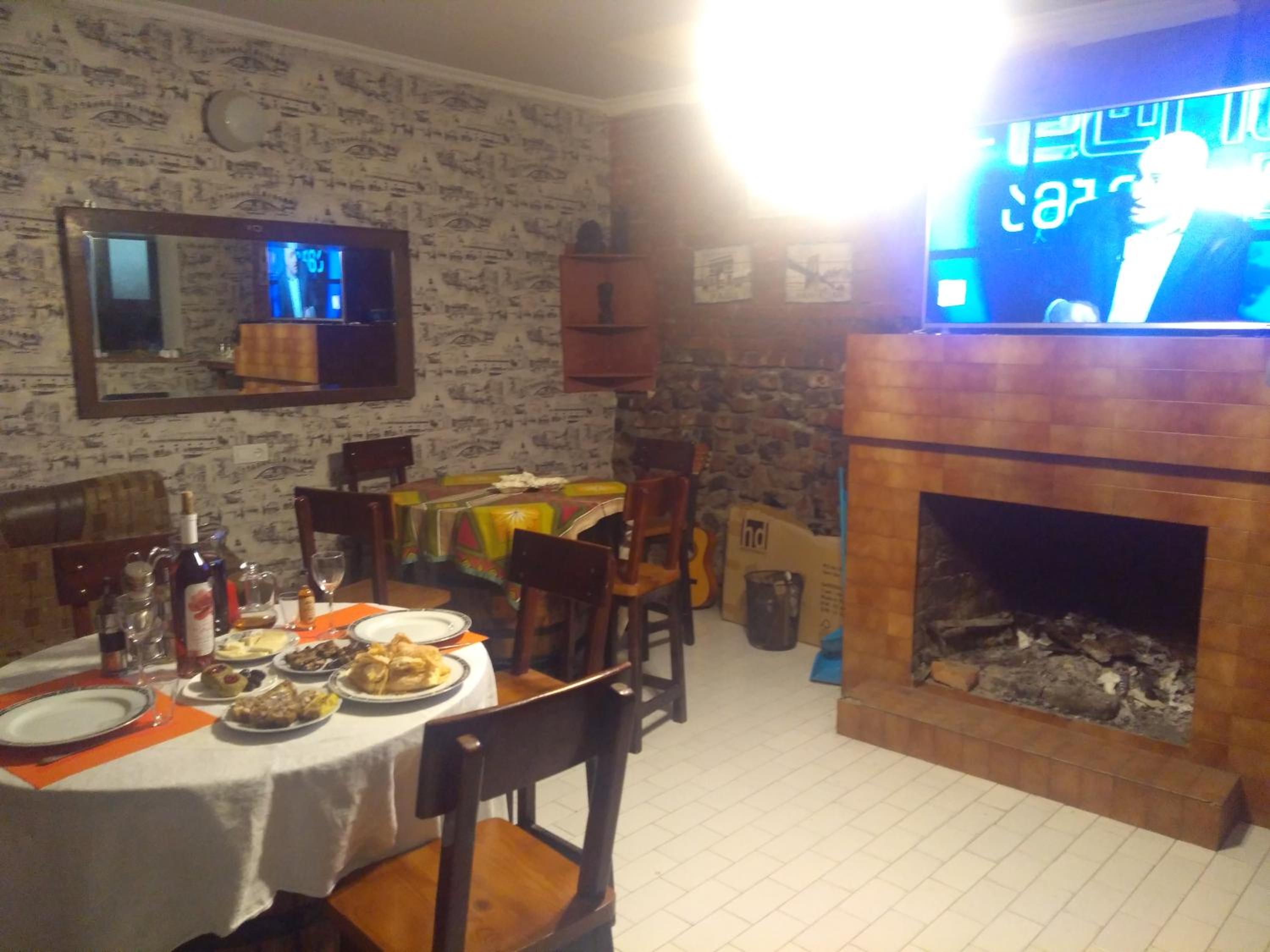 Family Suite with Balcony - Photo 8