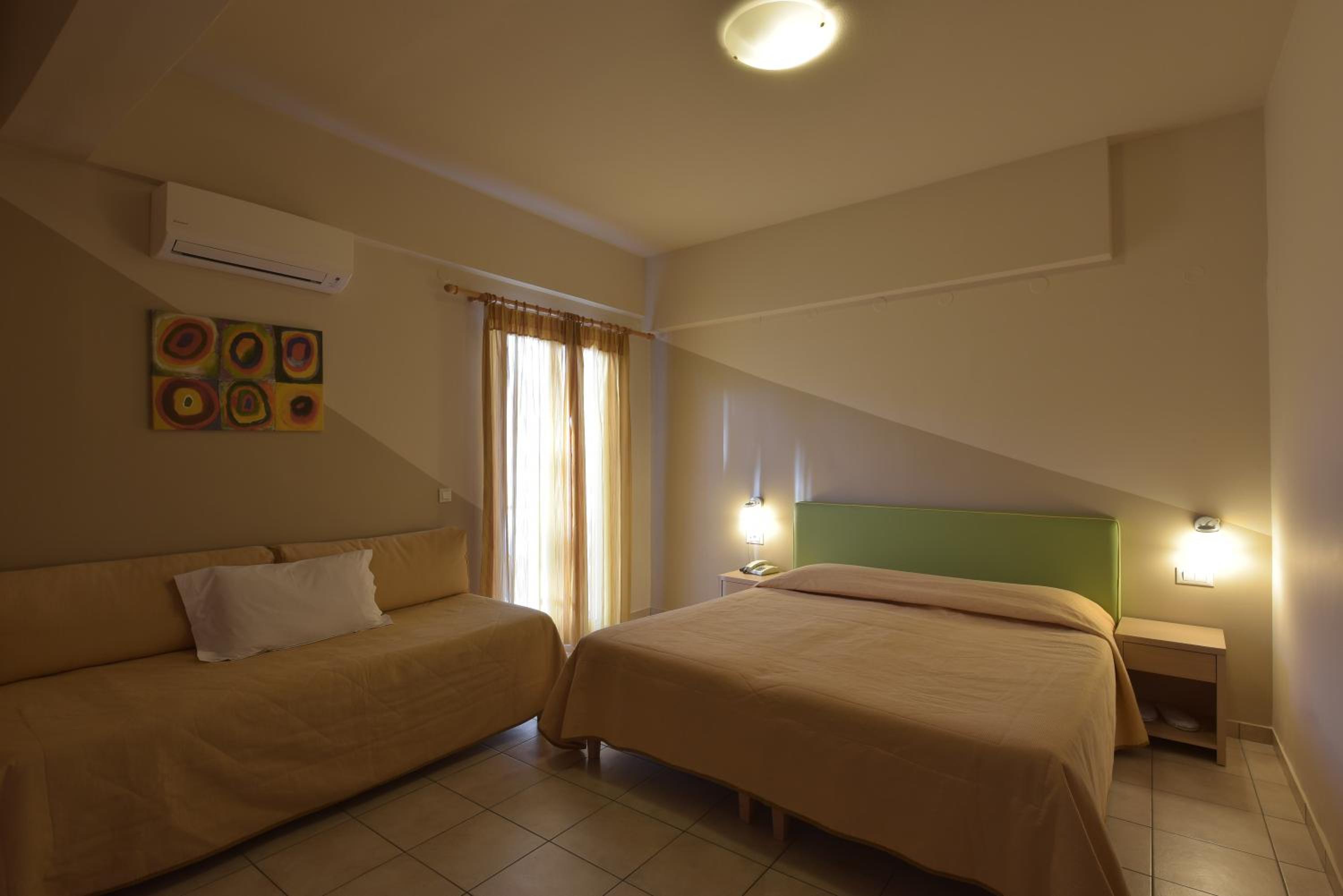 Triple Room - Photo 3