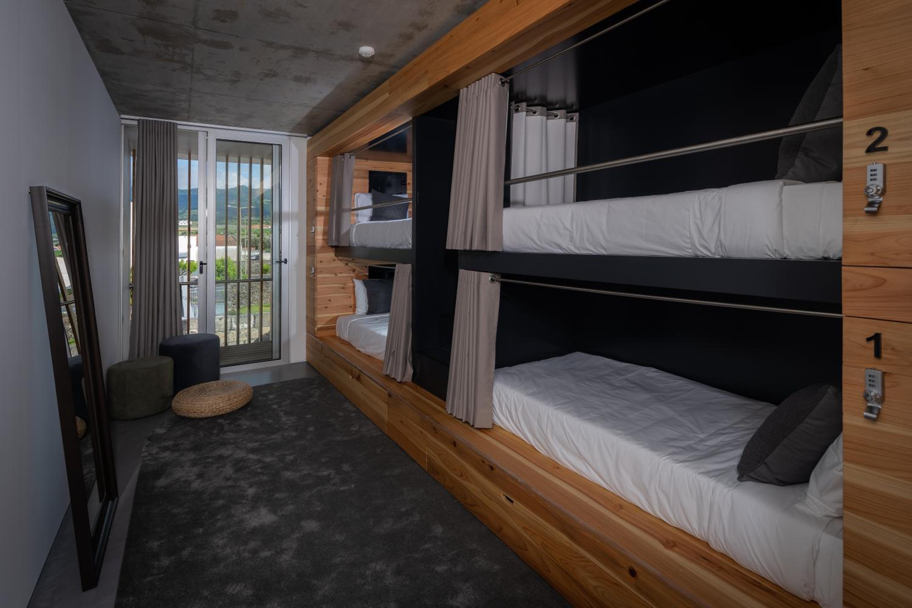 4-Bed Mixed Dormitory Room photo 1