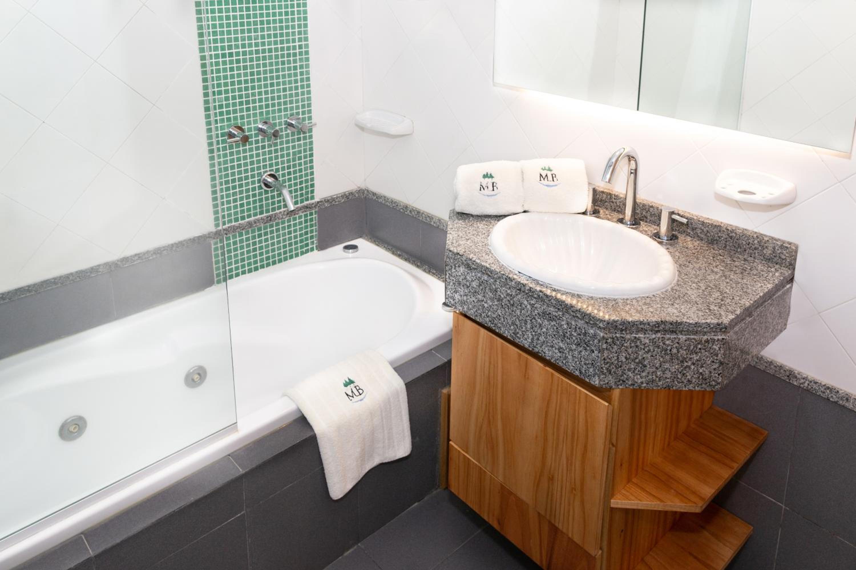 Studio with Spa Bath photo 3