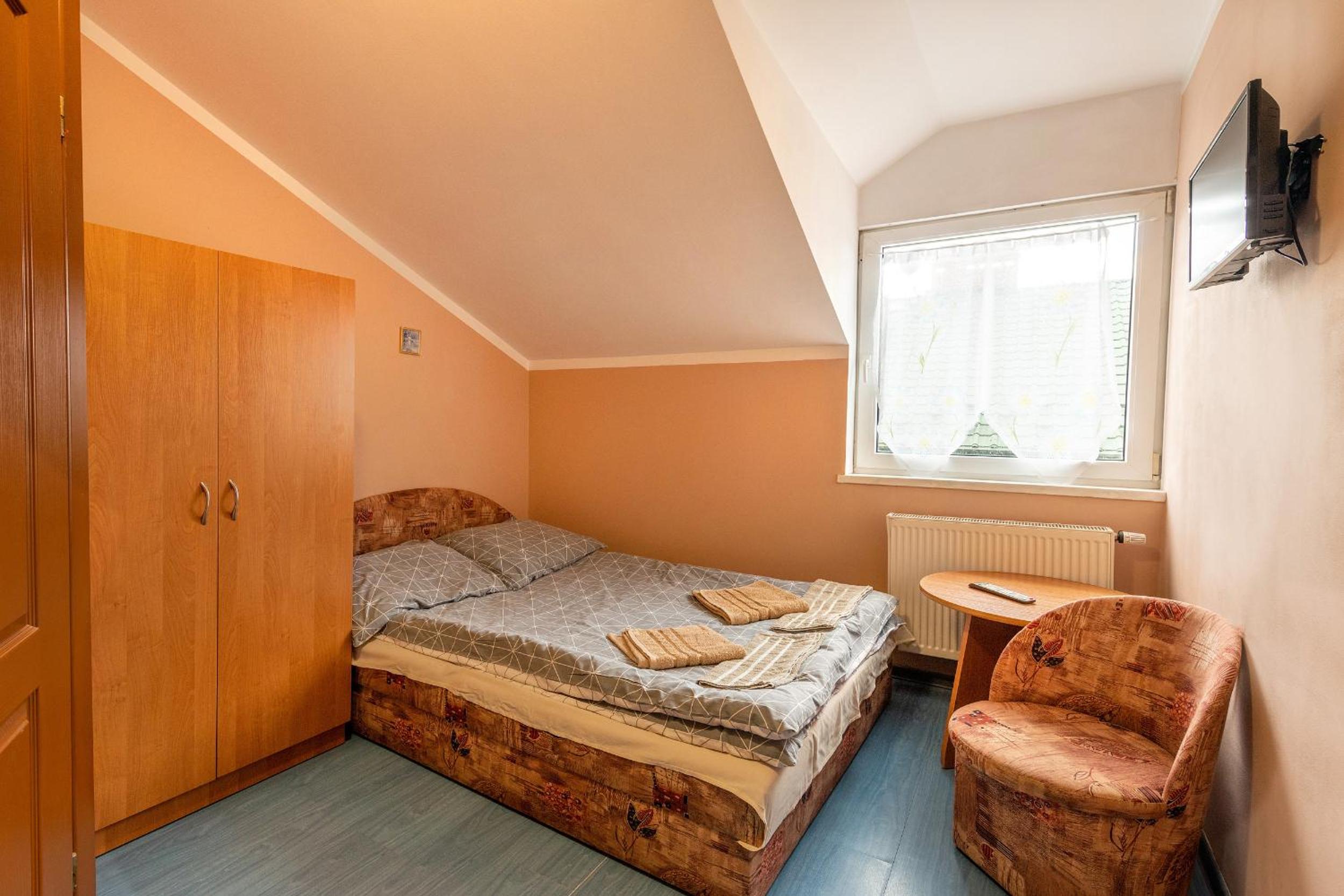 Small Double Room photo 1
