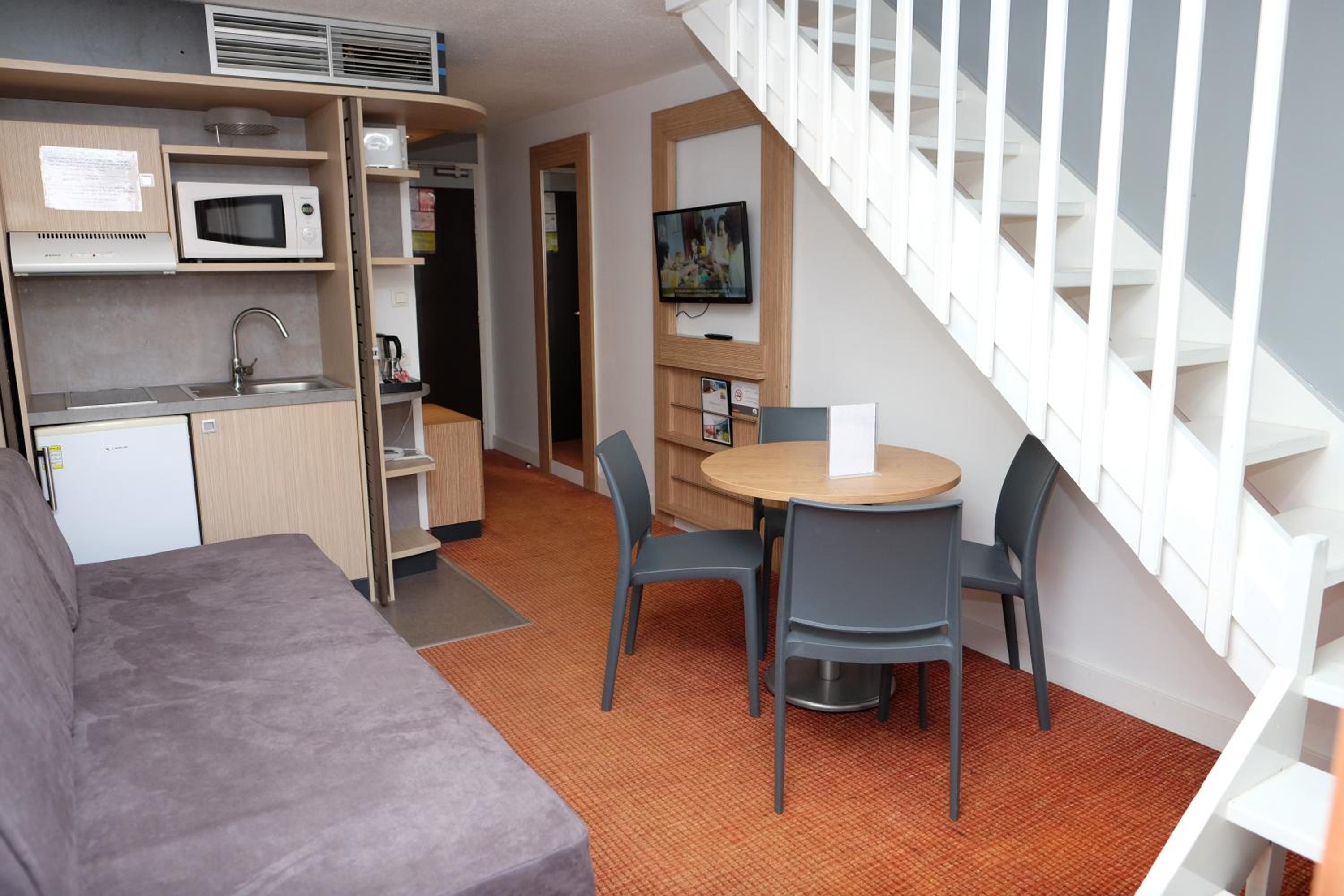 Duplex Apartment photo 3