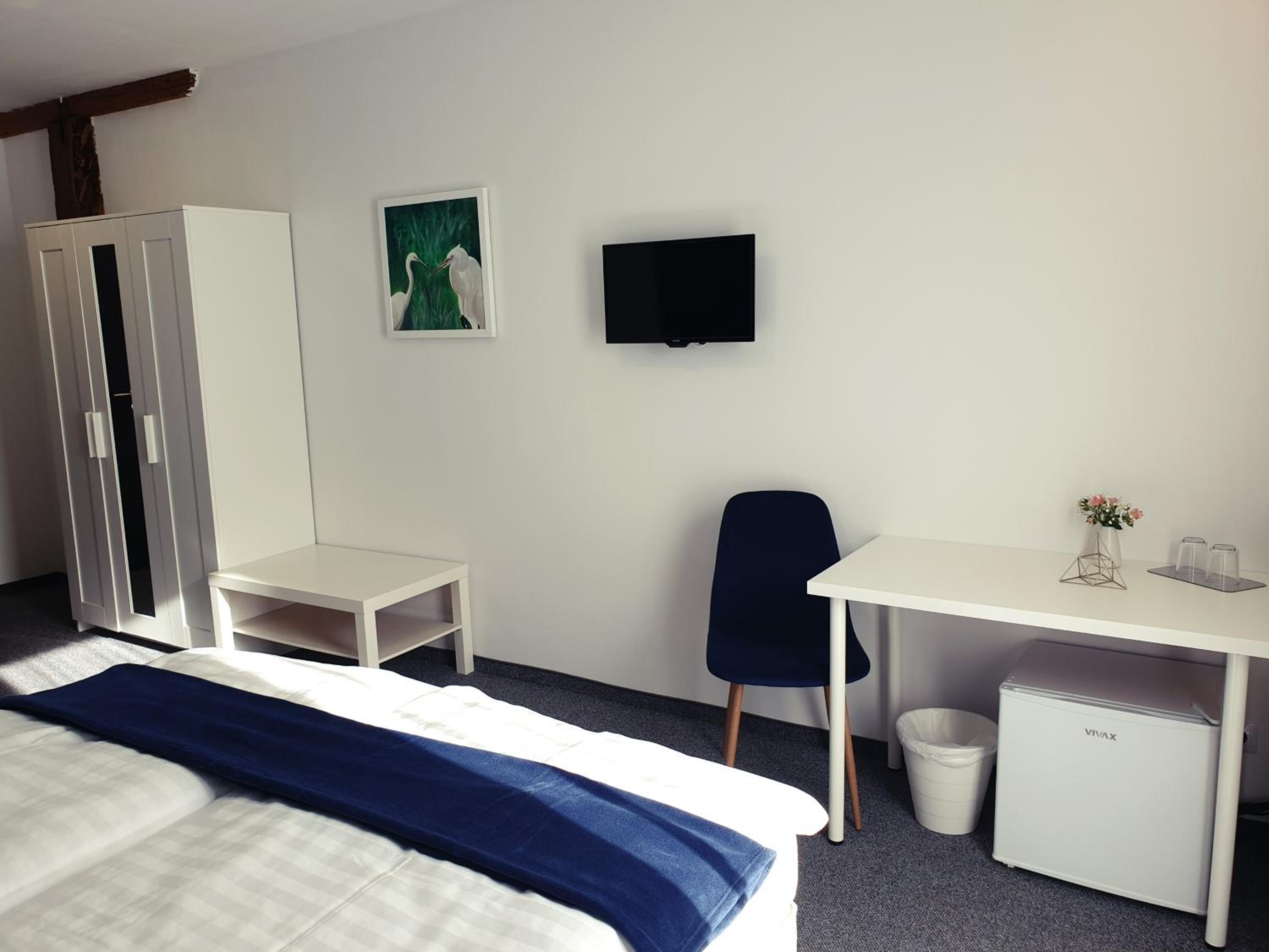Twin Room with Bathroom photo 3