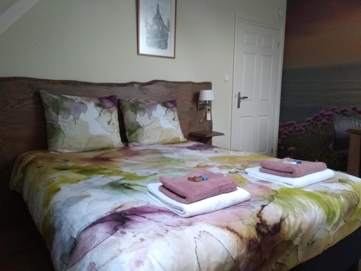 Deluxe Double Room with Shower photo 2
