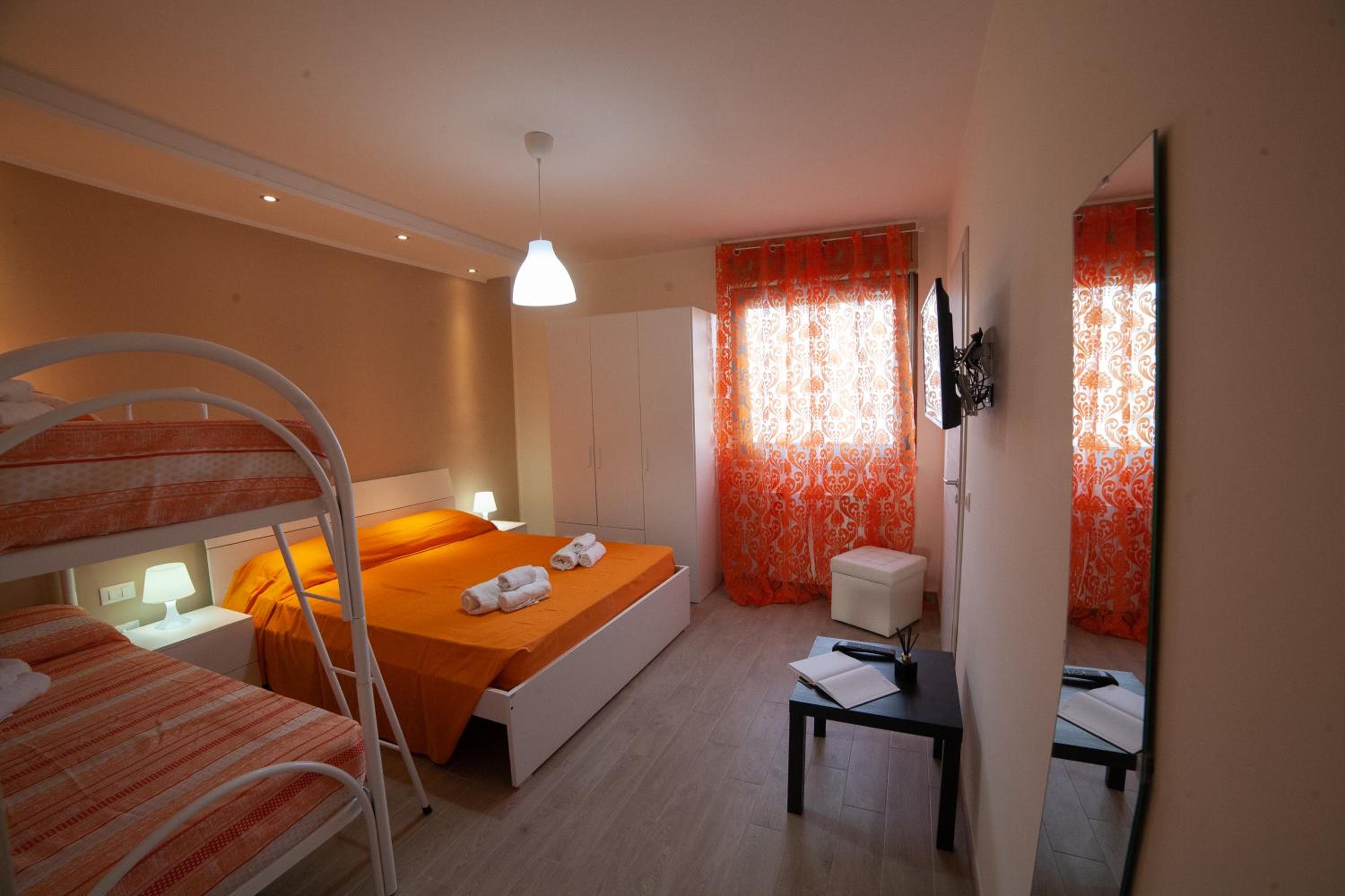 Deluxe Double or Twin Room with Private Bathroom
