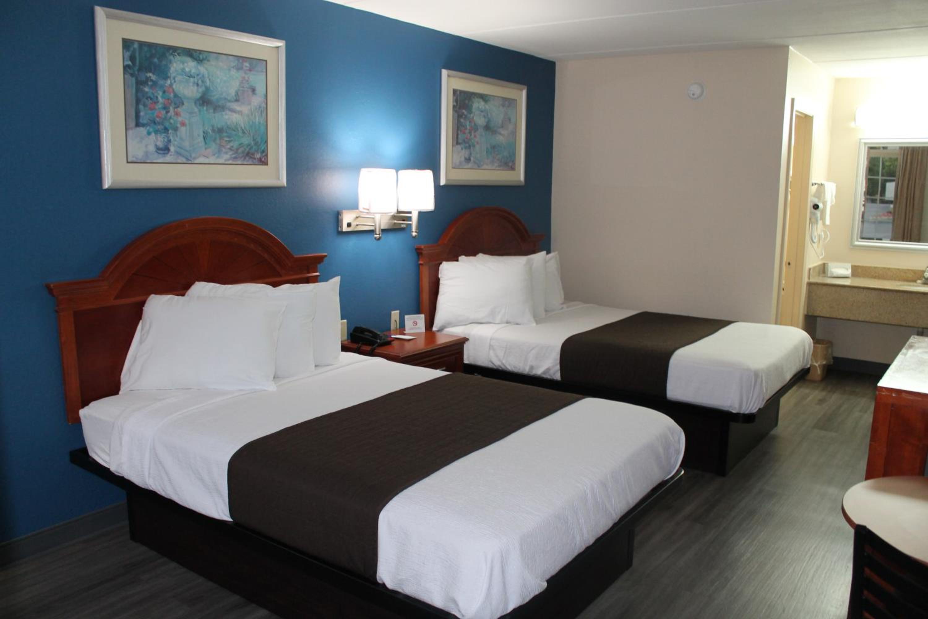 Standard Double Room - Non-Smoking - Photo 4