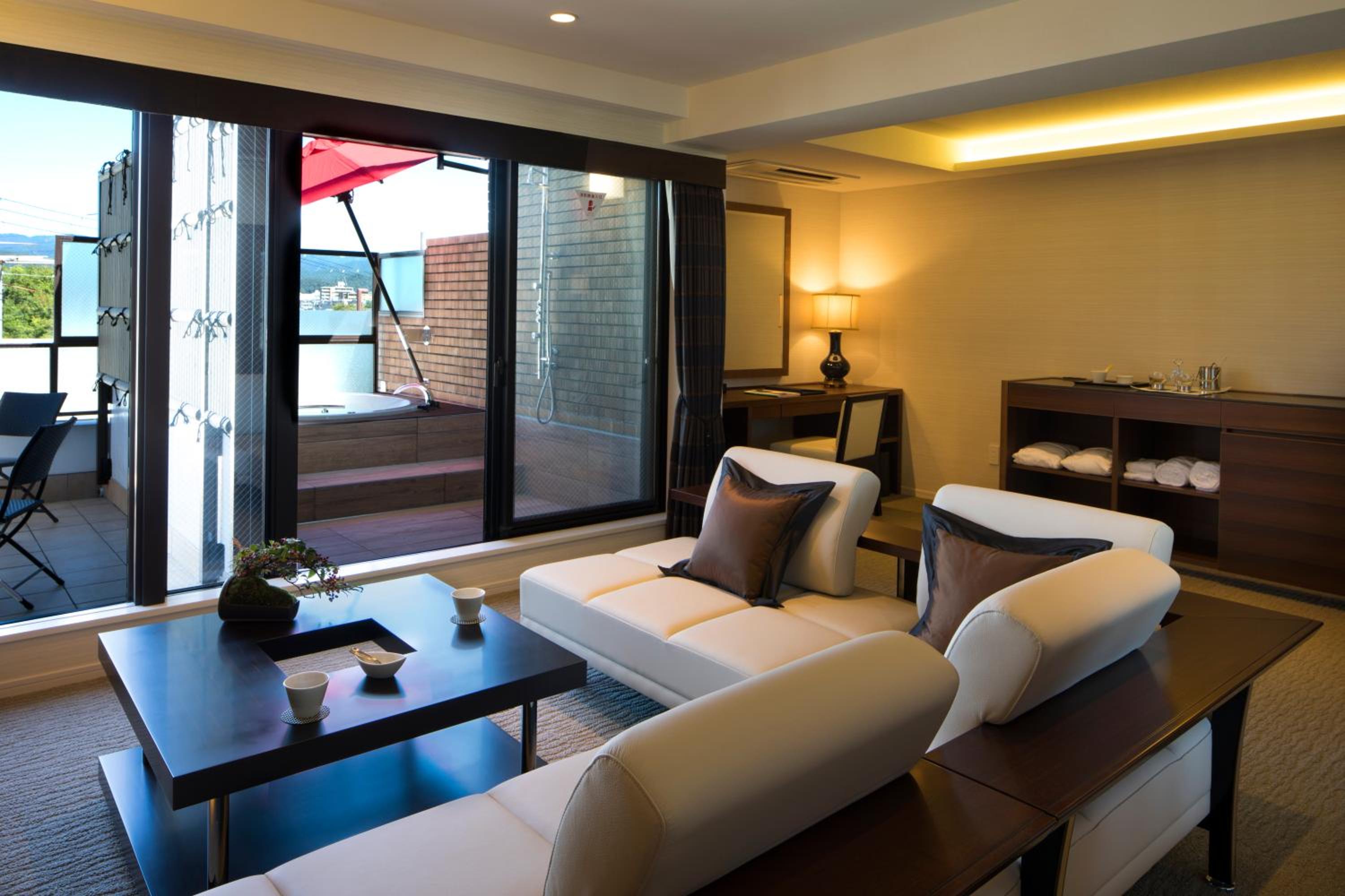 Deluxe Twin Room A with Open-Air Bath thumbnail 5