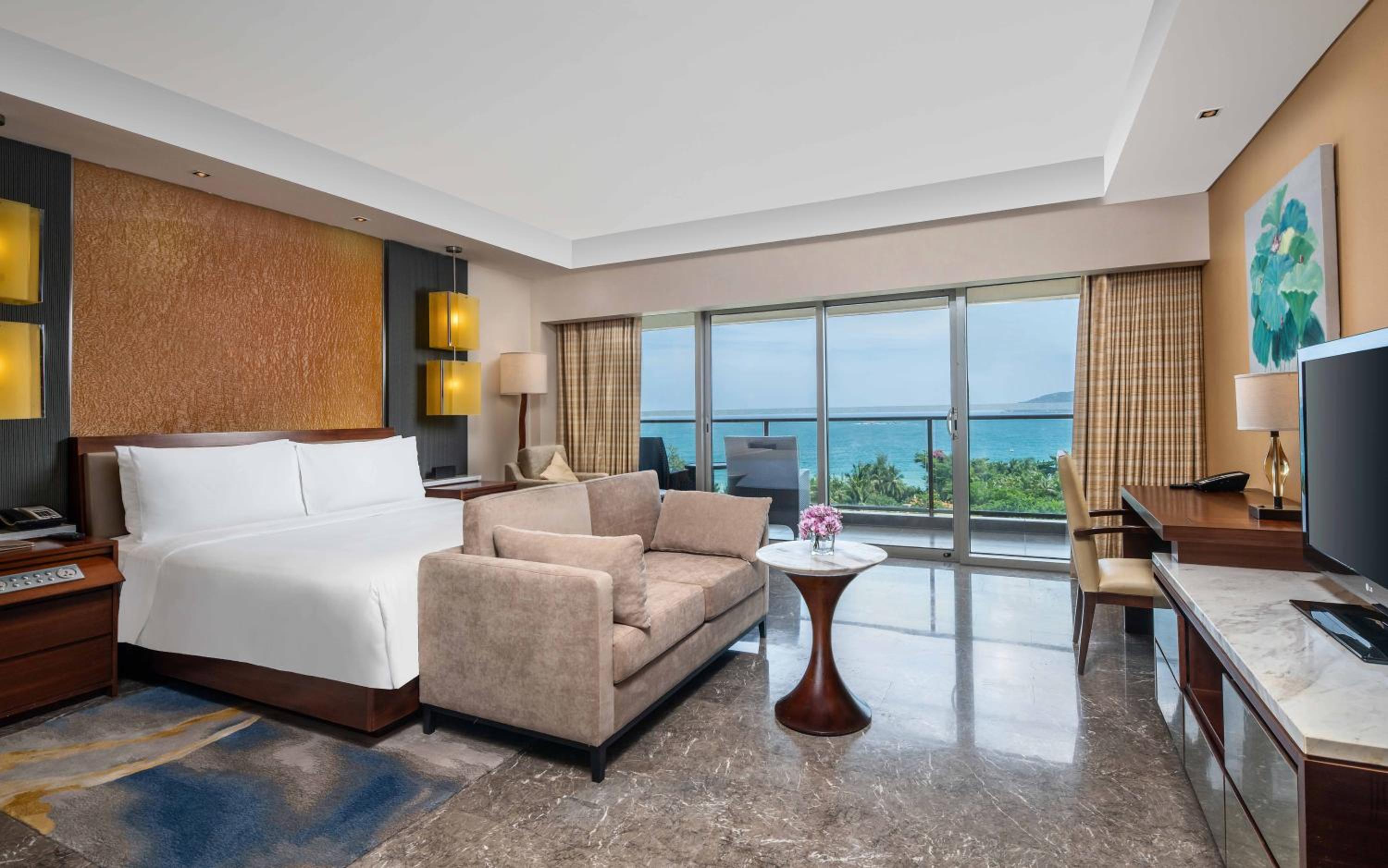 Luxury Room with Panoramic Ocean View