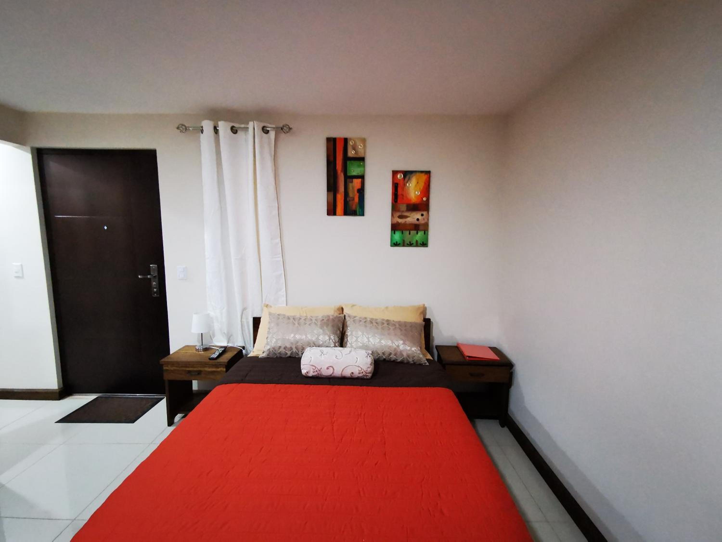 Studio Apartment photo 1