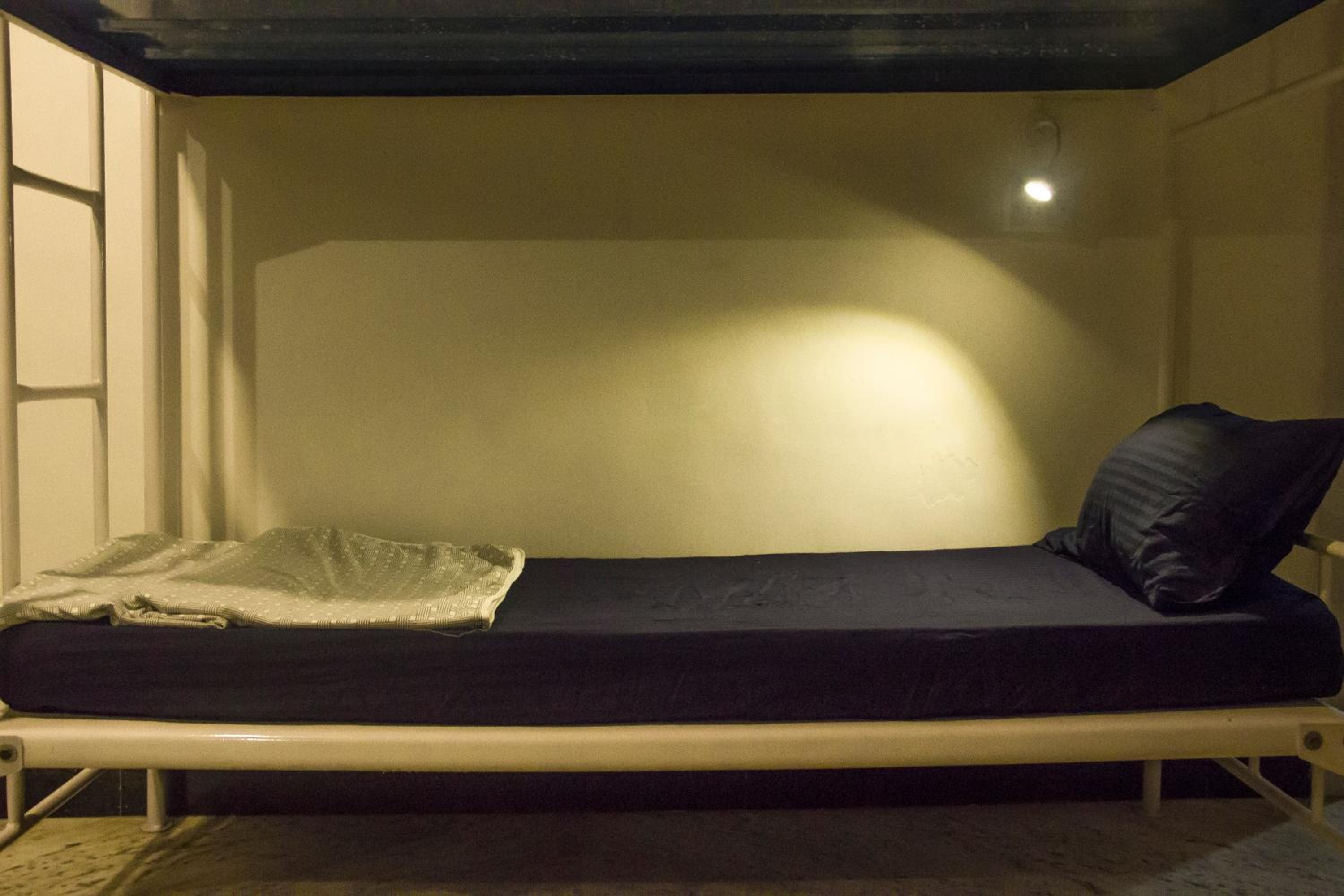 Bed in 6-Bed Dormitory Room photo 2