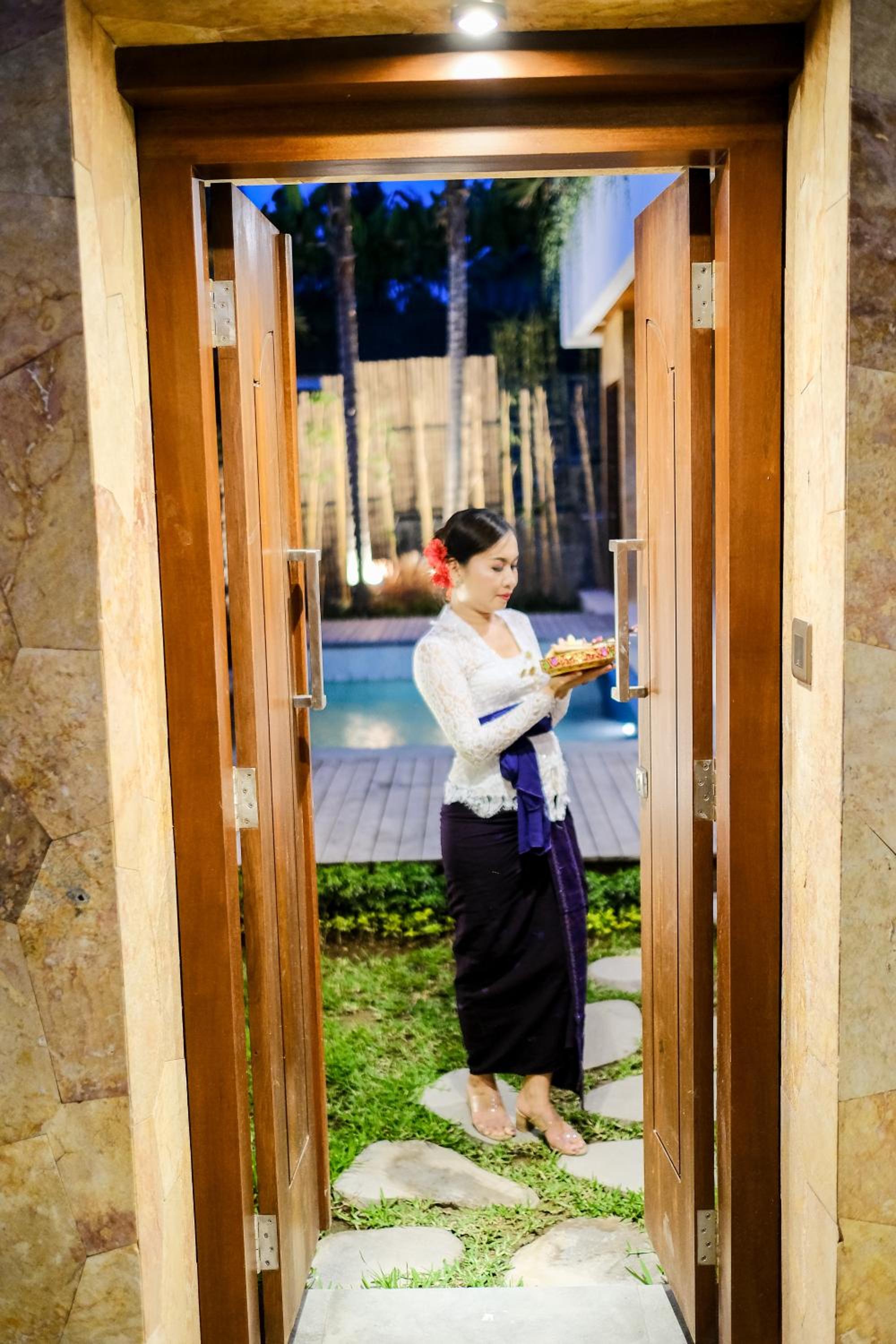 Villa with Private Pool - Photo 22