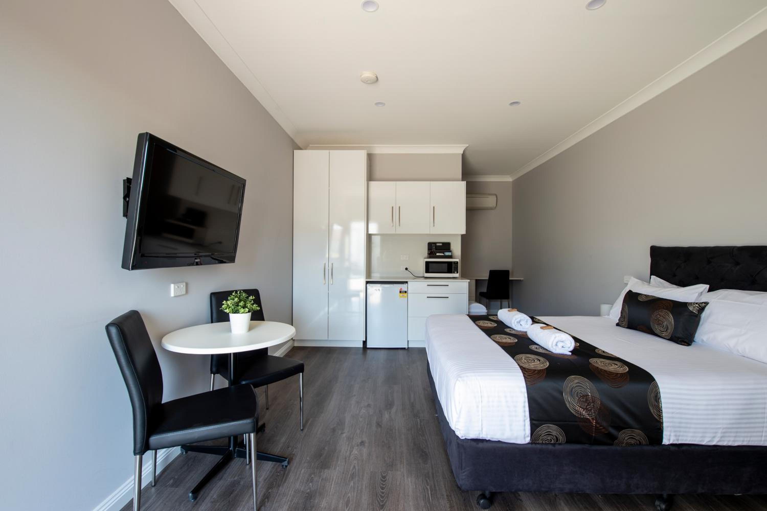 Queen Room - Photo 1
