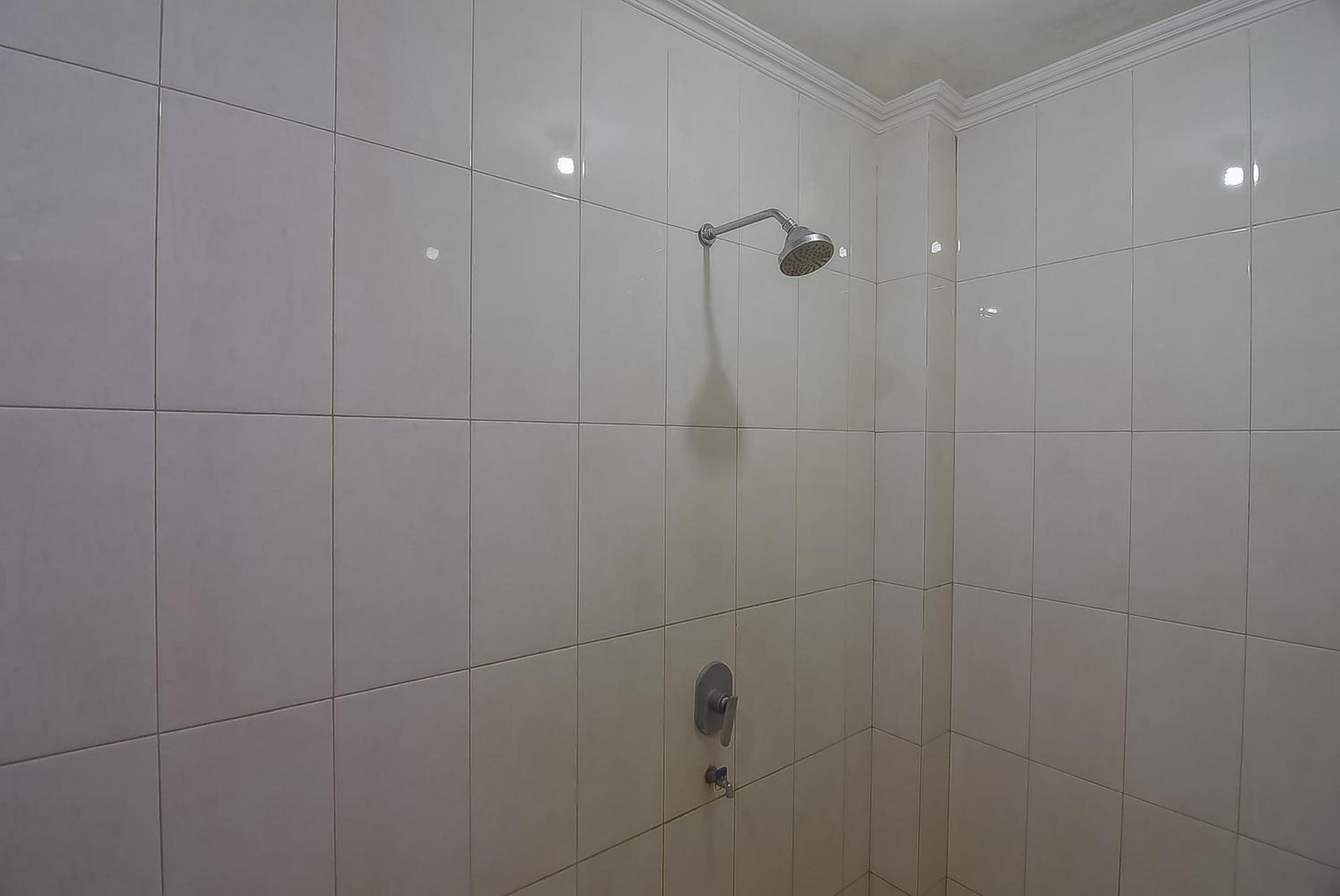 Double Room - Photo 6