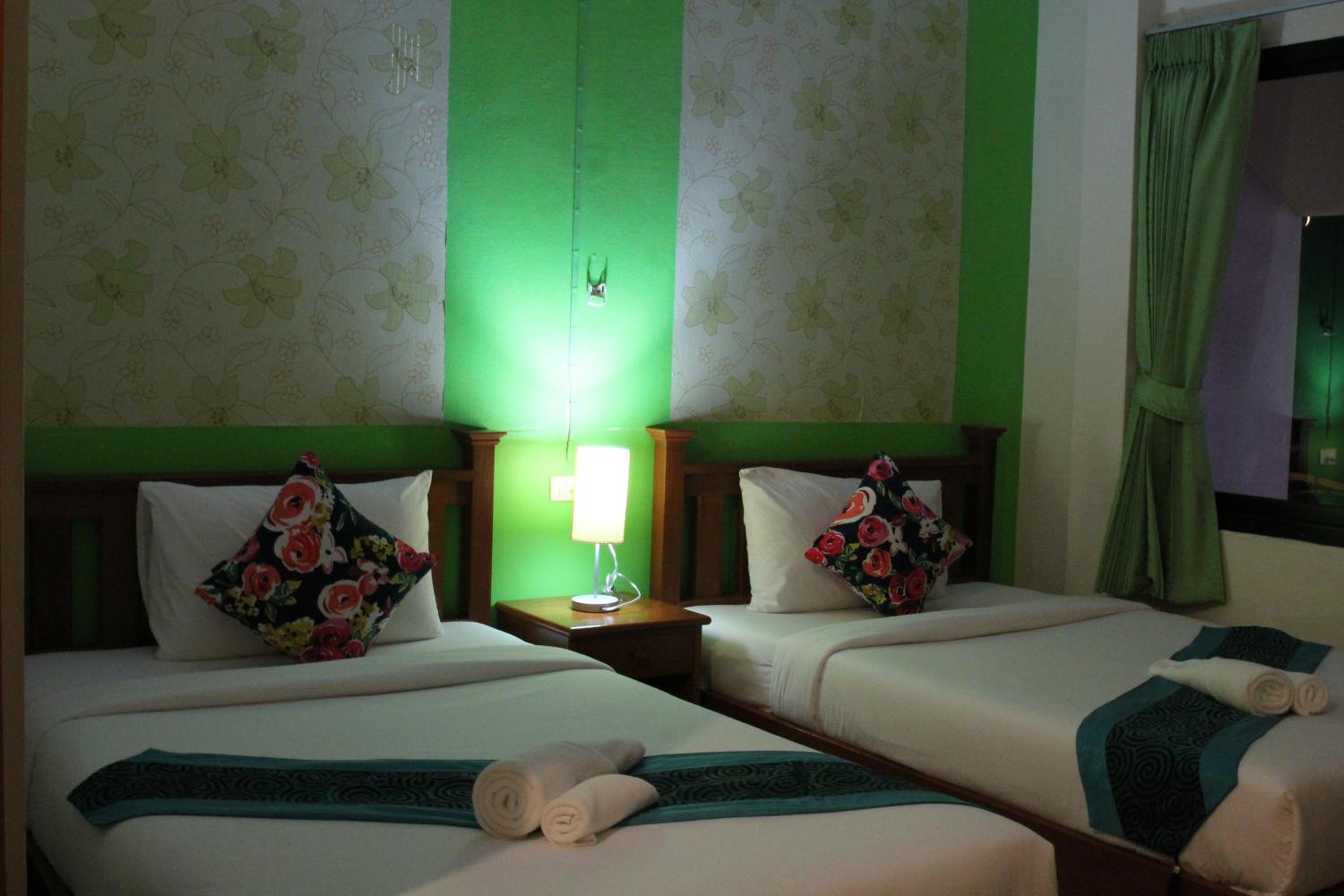Deluxe Twin Room - Photo 4