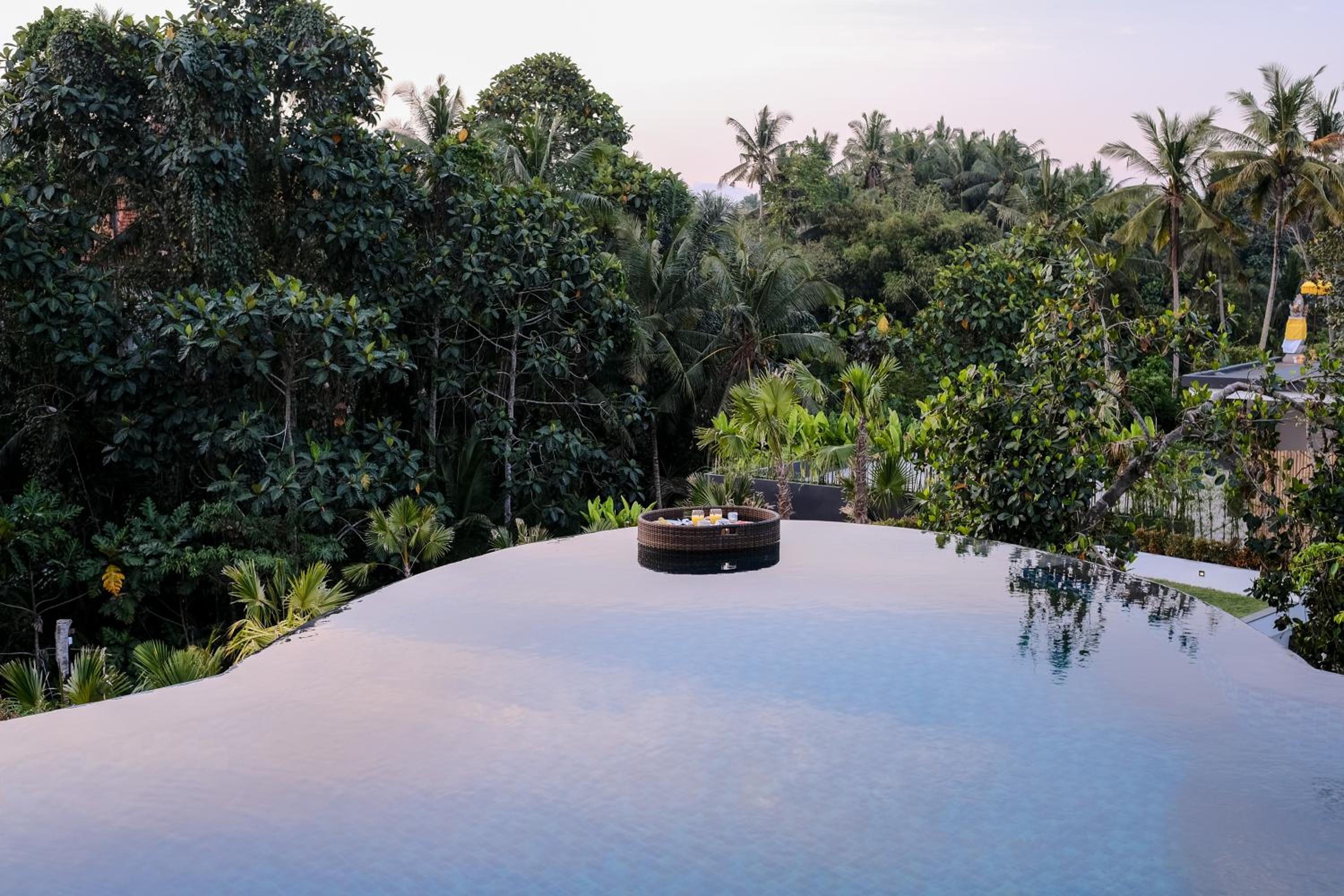 Villa with Private Pool - Photo 20