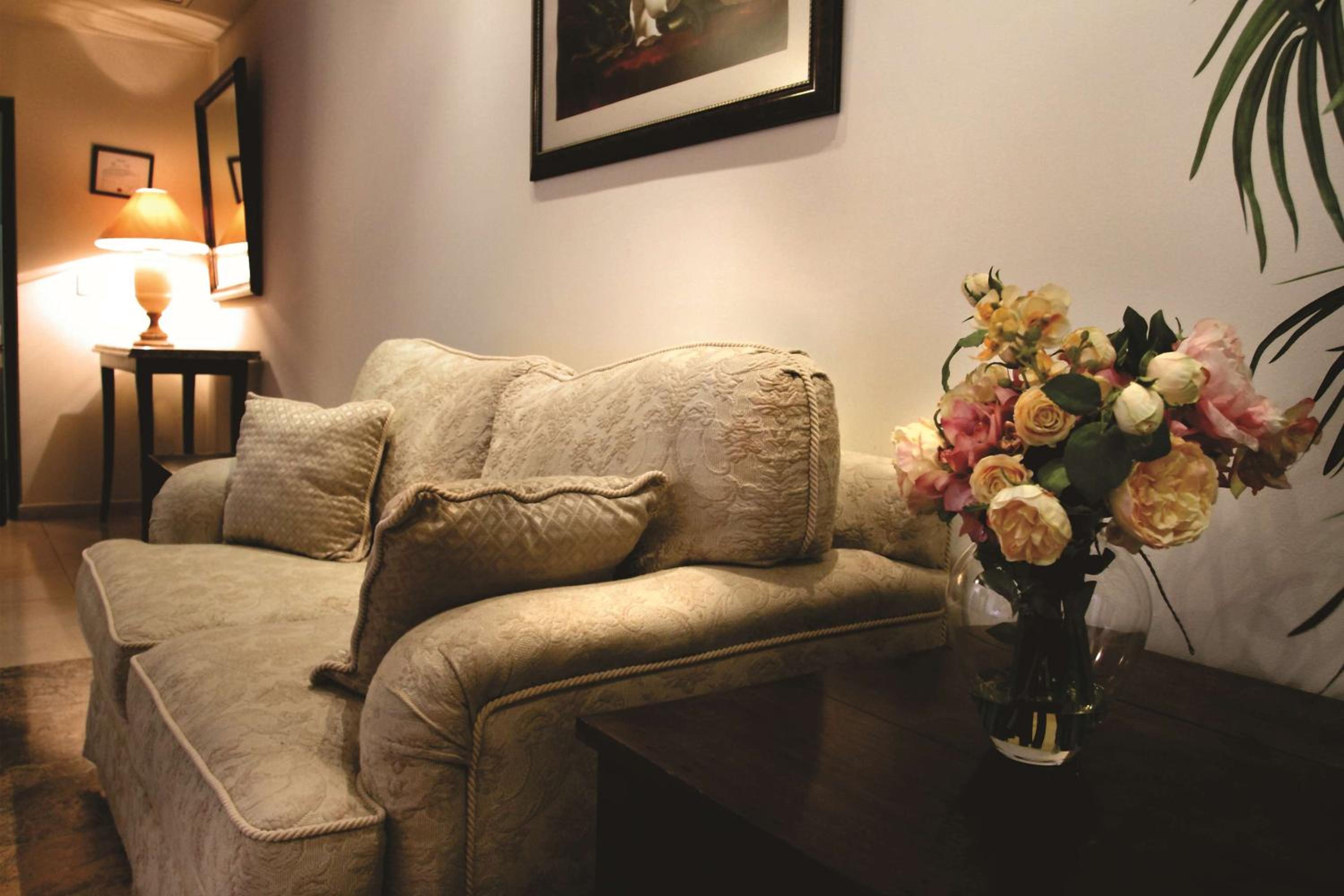 Deluxe Suite - Photo 2