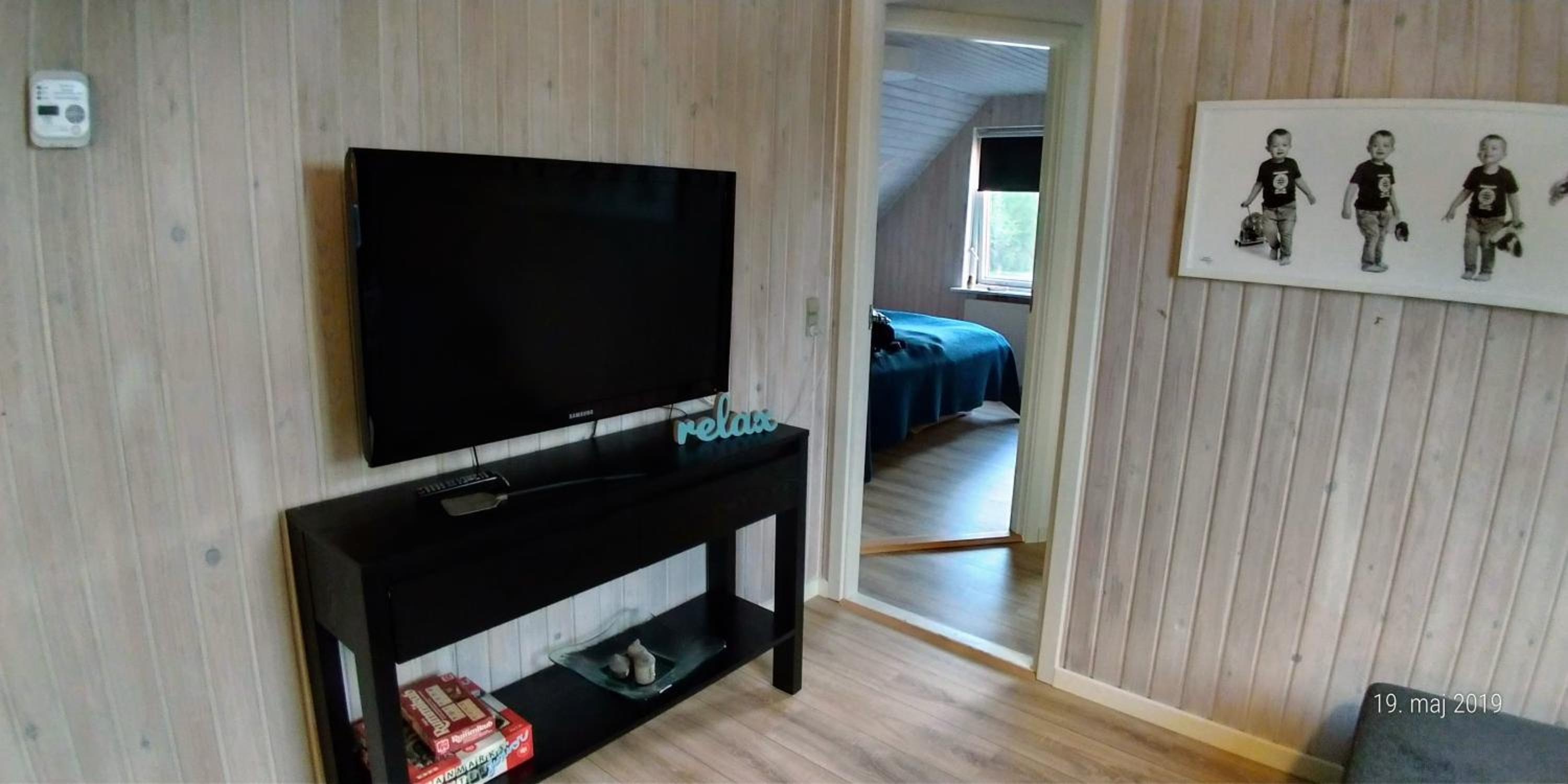 Three-Bedroom Apartment photo 2