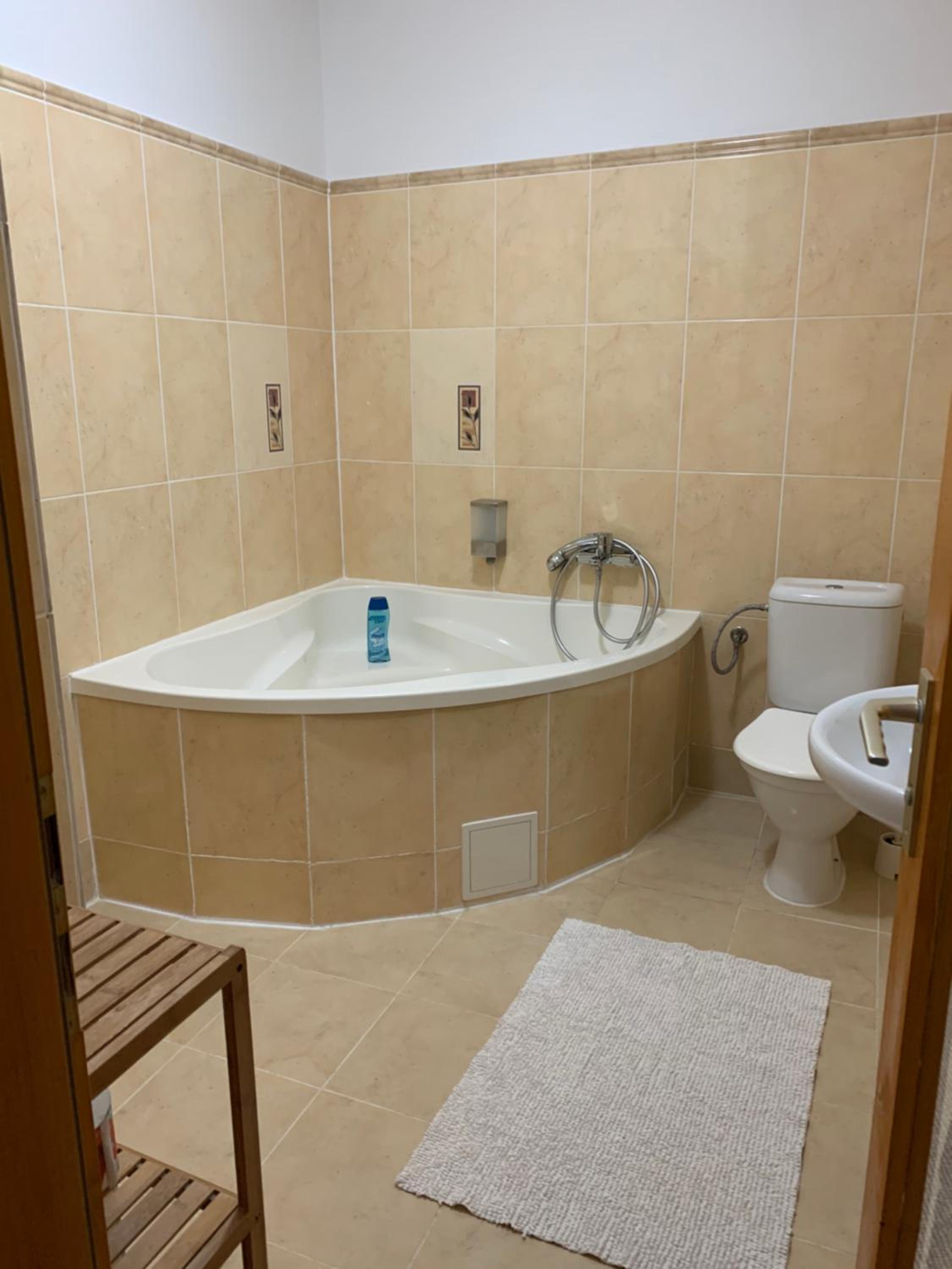 Deluxe Double Room - Photo 7