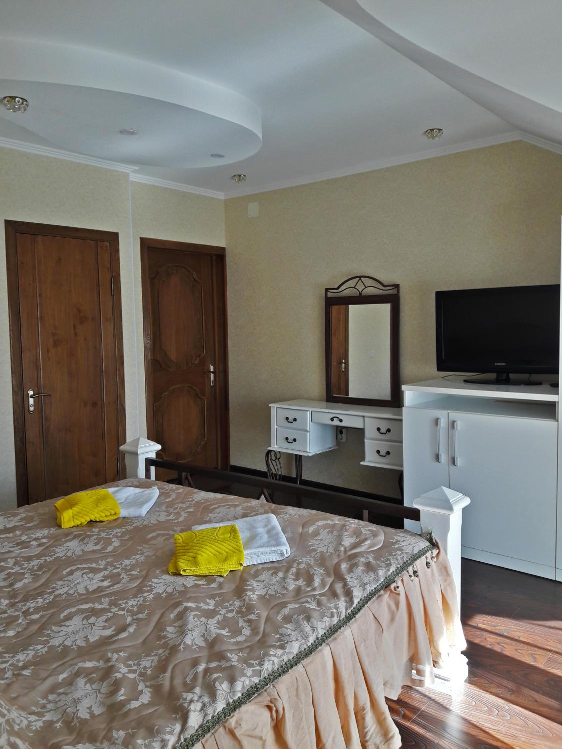 Deluxe Double Room With Balcony photo 2