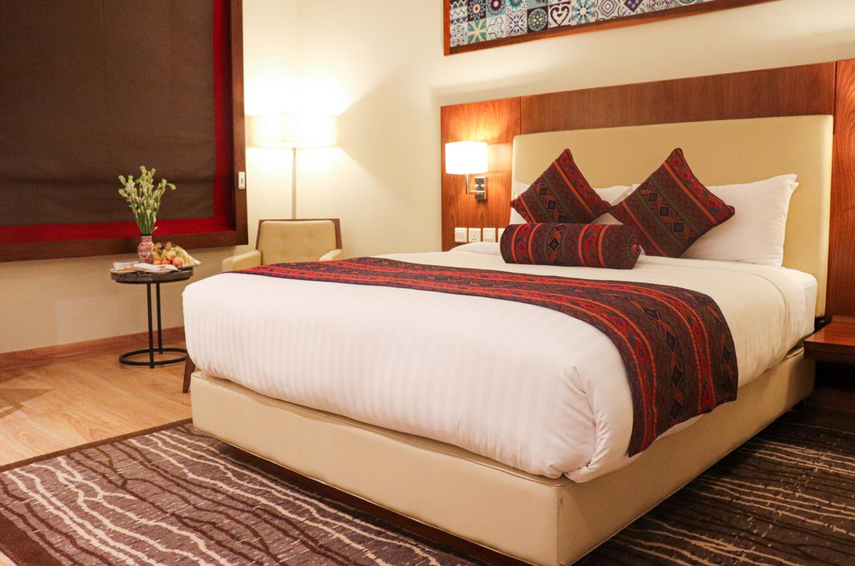 Deluxe Queen Room - Photo 1