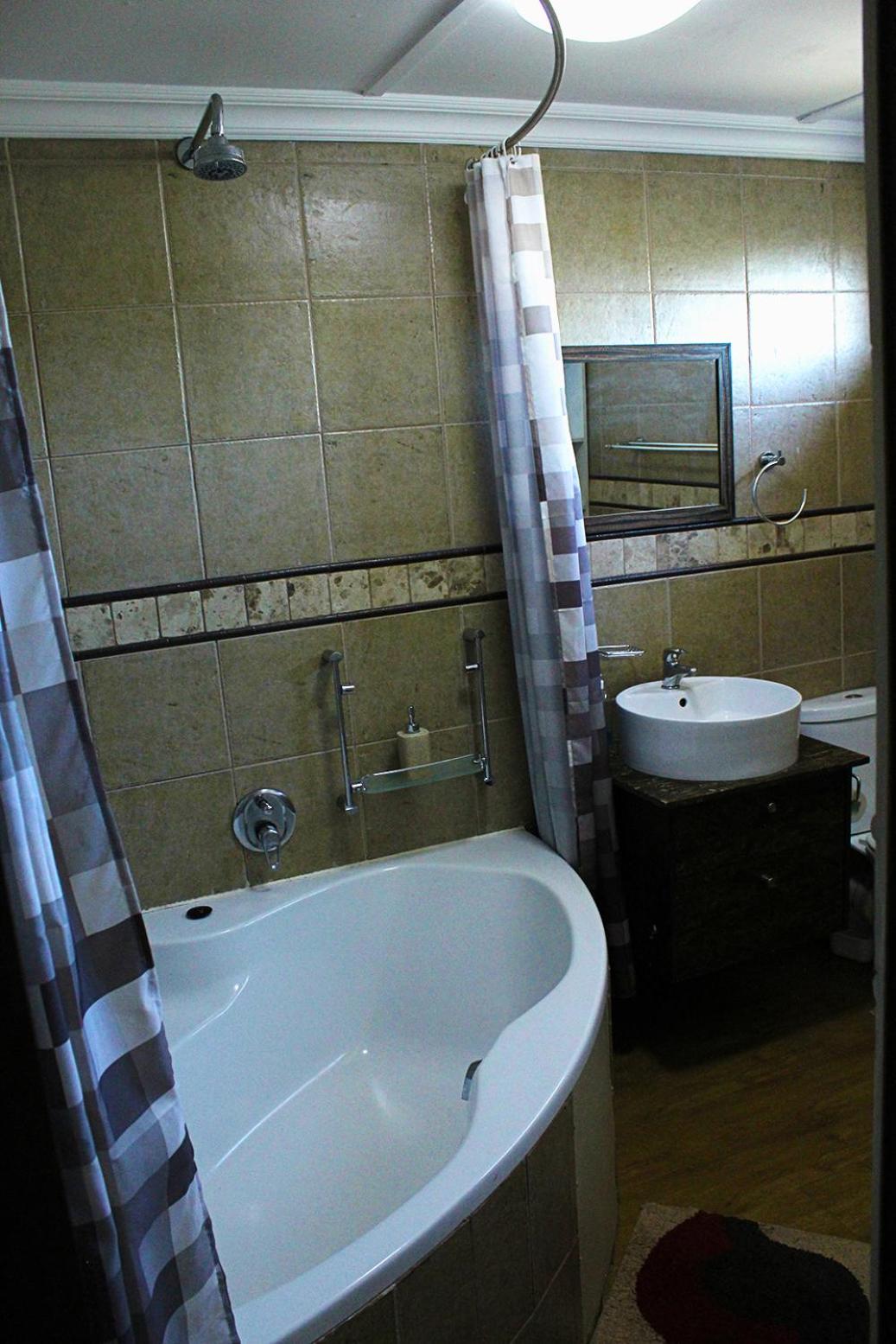 Standard Twin Room with Garden View photo 2