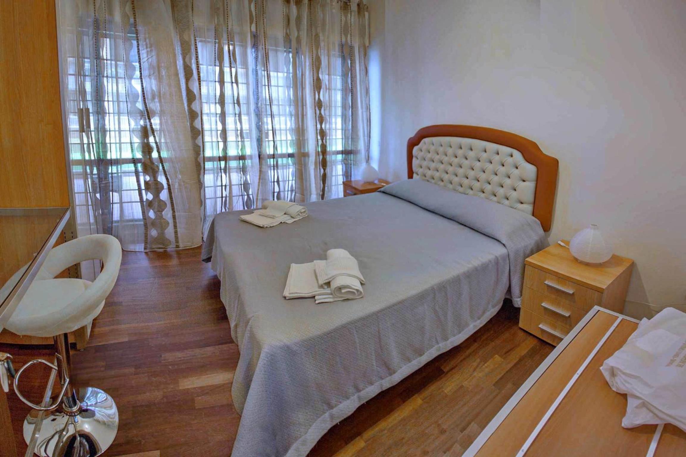 Double Room with Private Bathroom - Photo 1