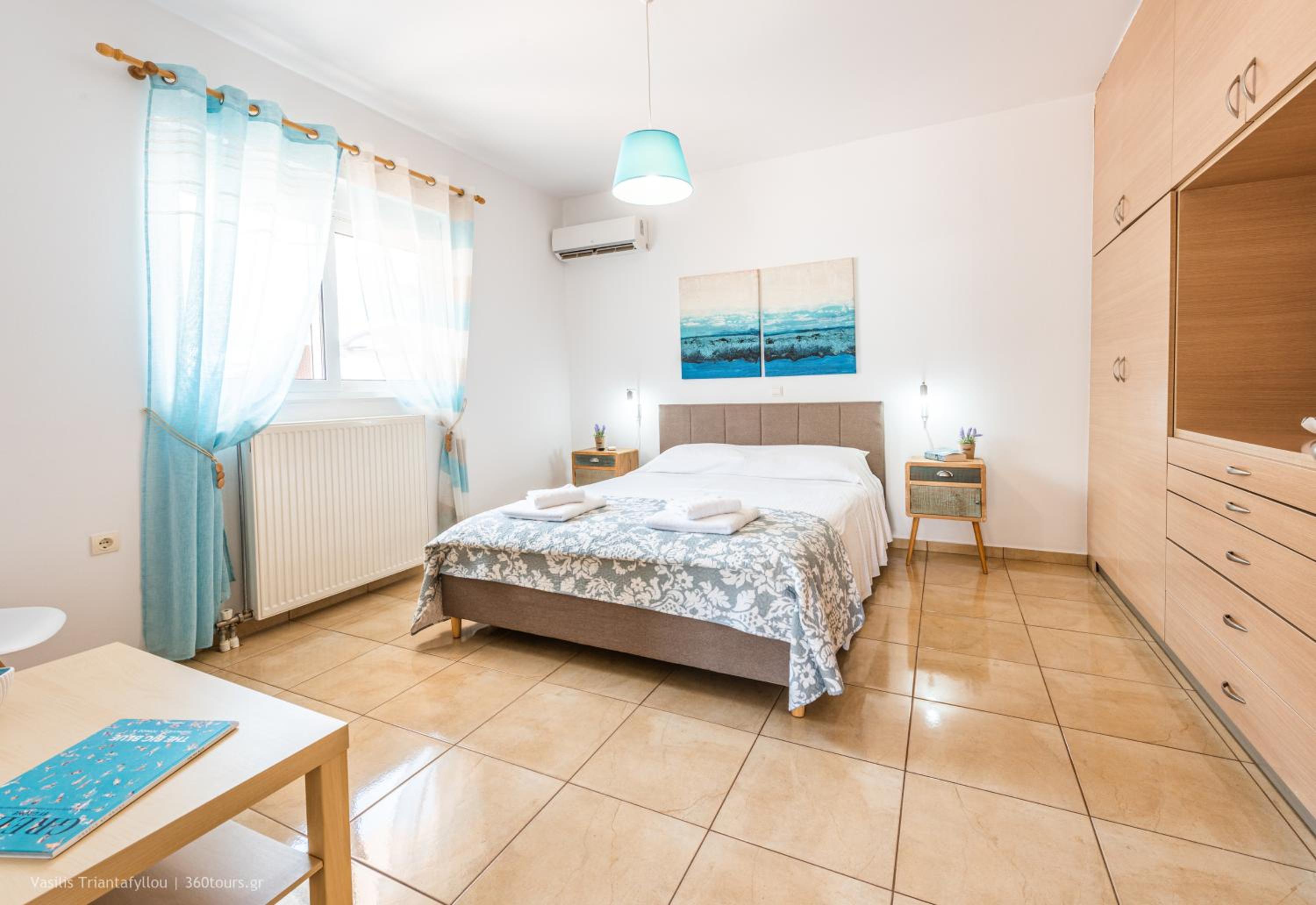 Deluxe One-Bedroom Apartment with Garden View