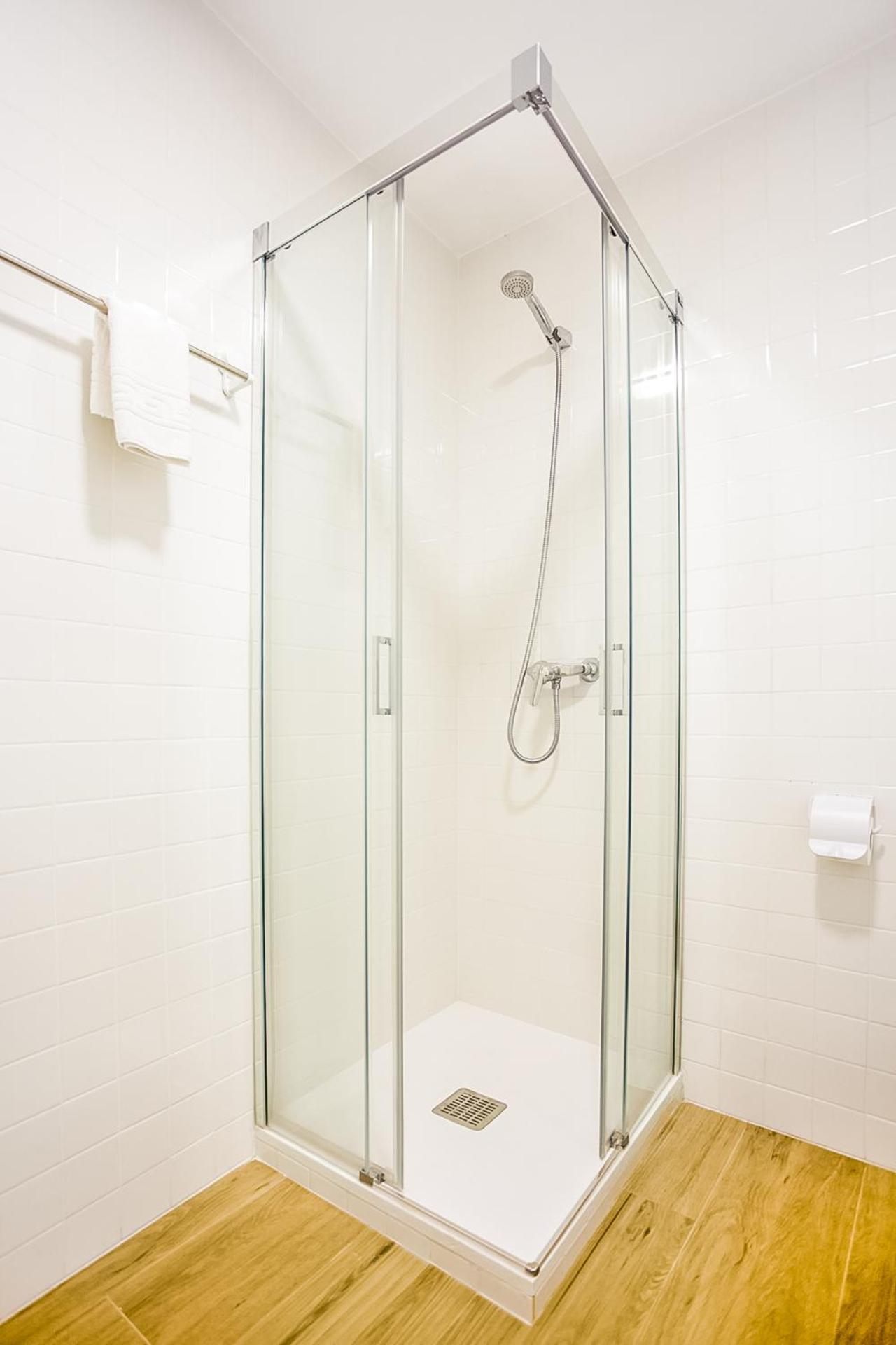 Double Room with Private External Bathroom photo 2