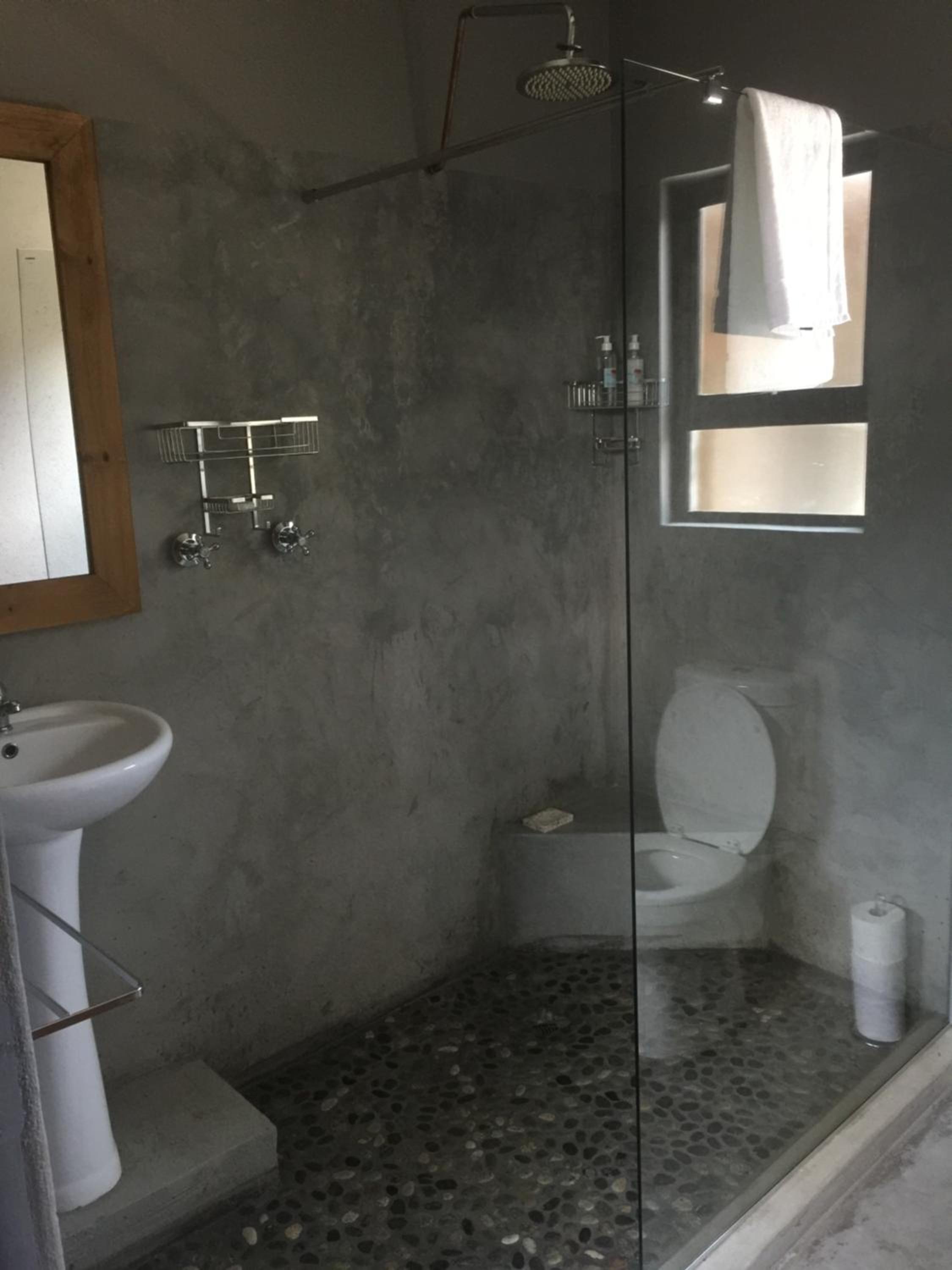 Suite - Photo 17