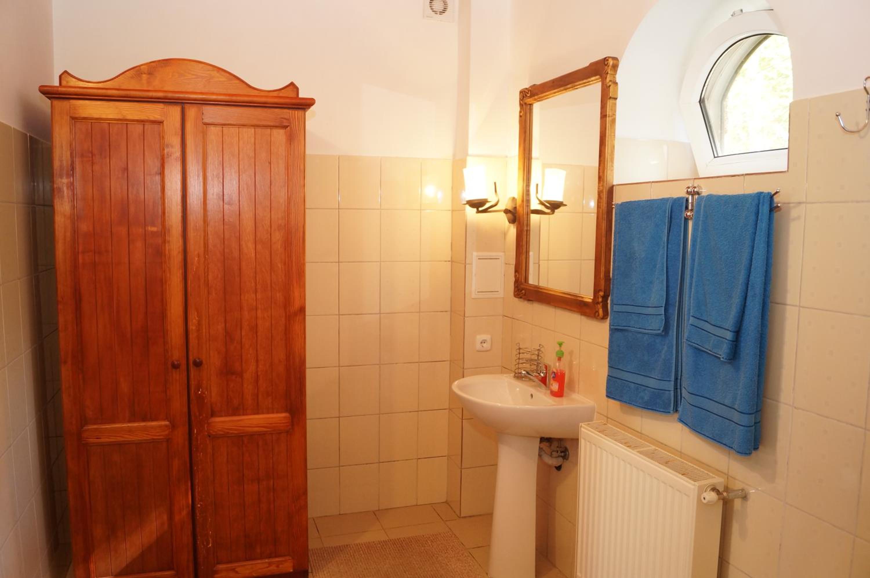 Standard Twin Room with Mountain View photo 3