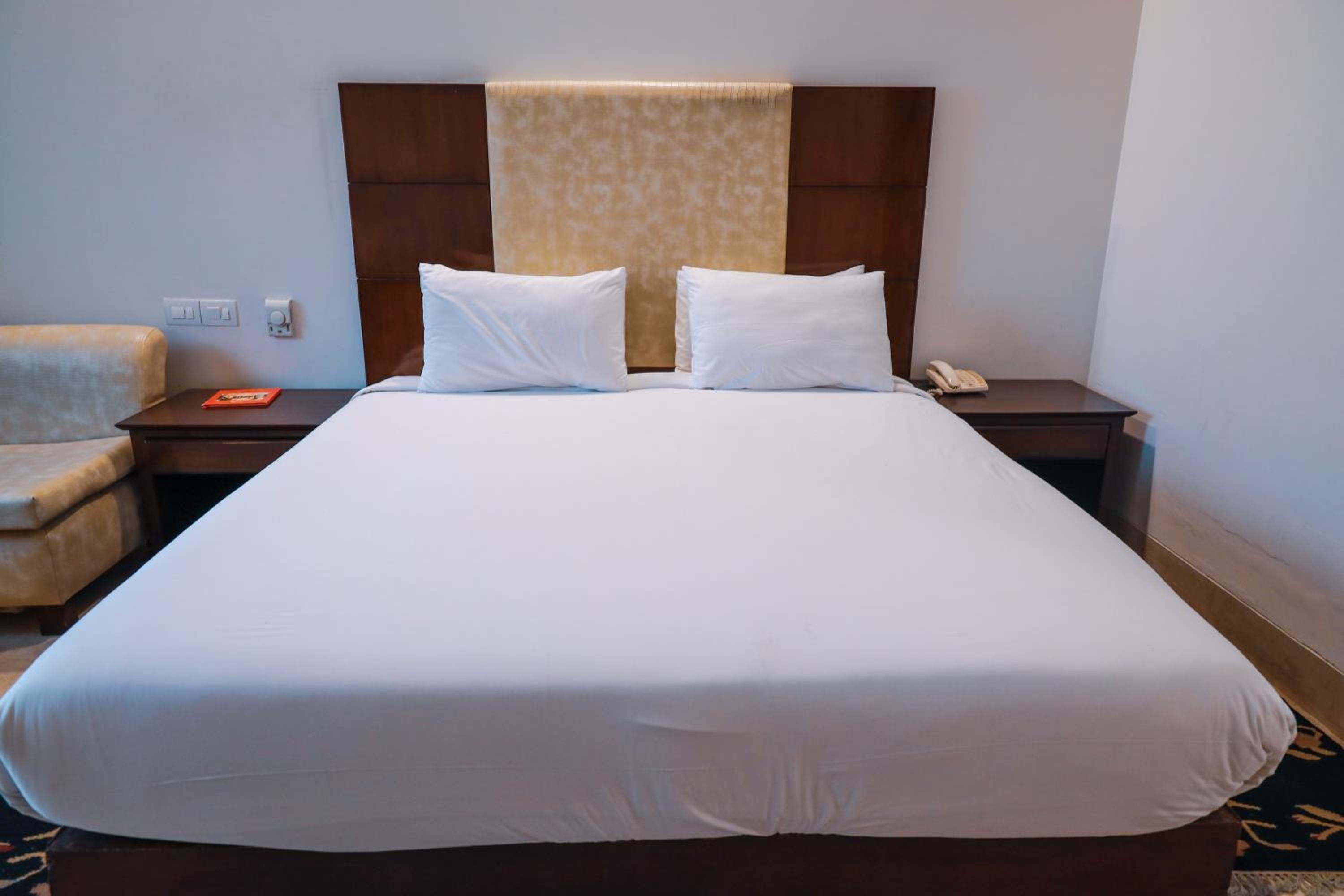 Deluxe Double Room - Photo 5