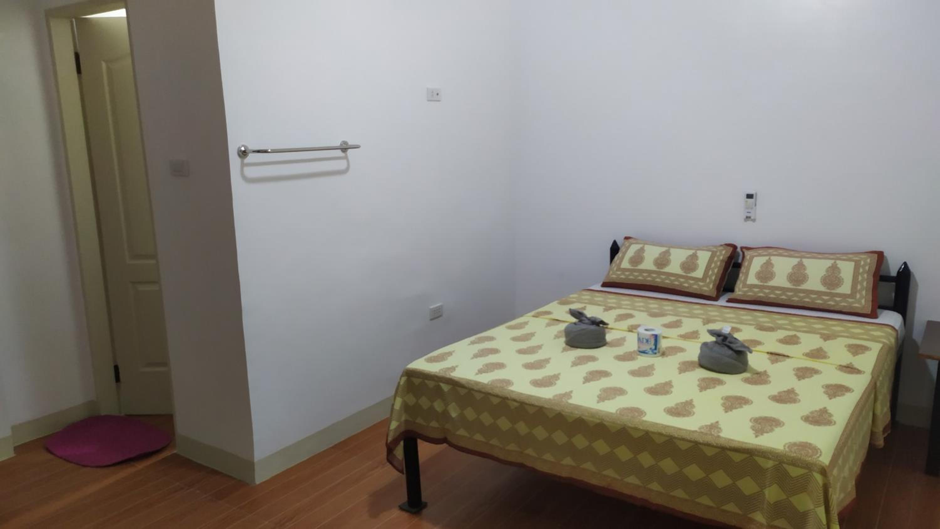 Standard Queen Room - Photo 6