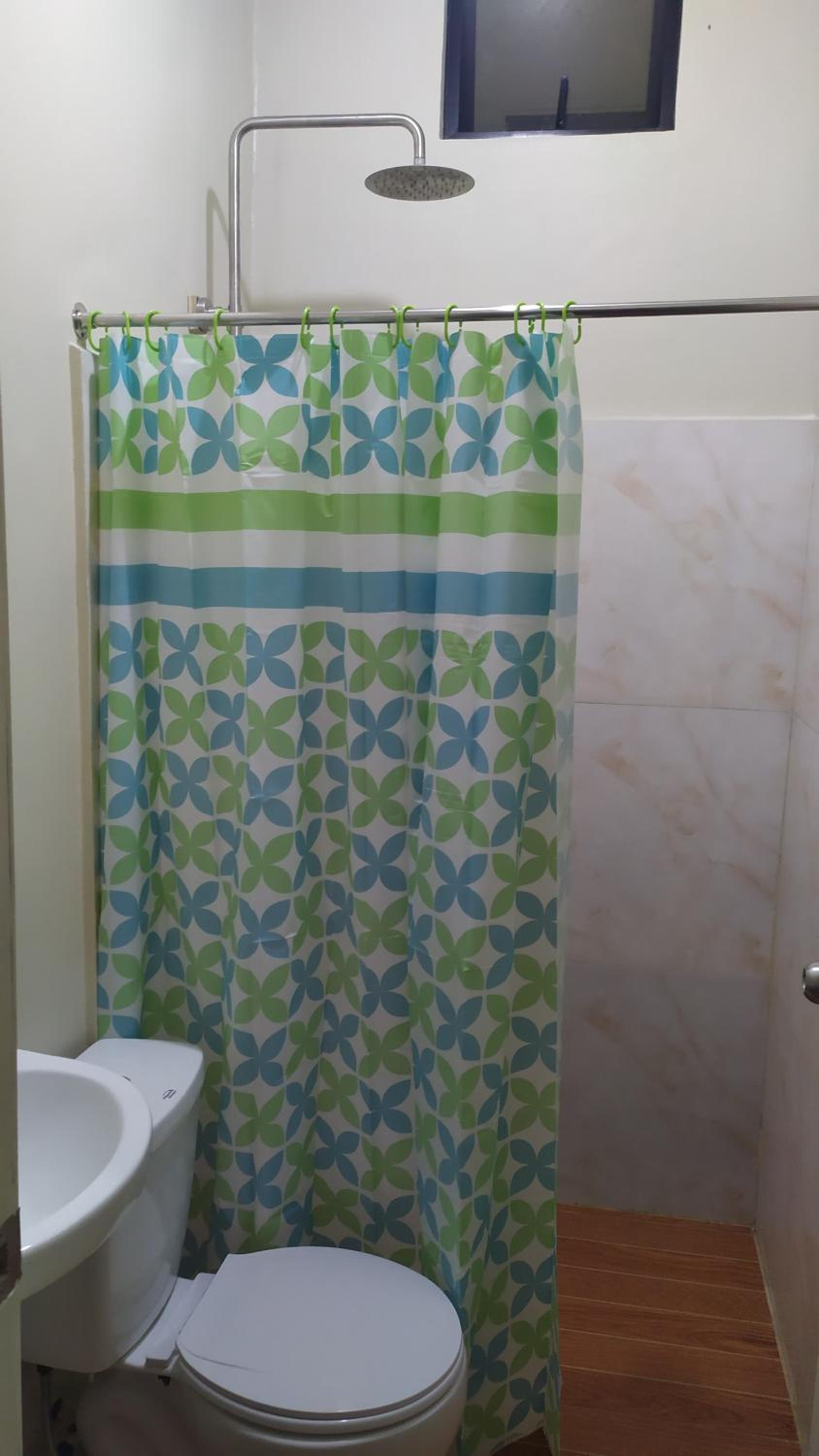Standard Queen Room - Photo 12