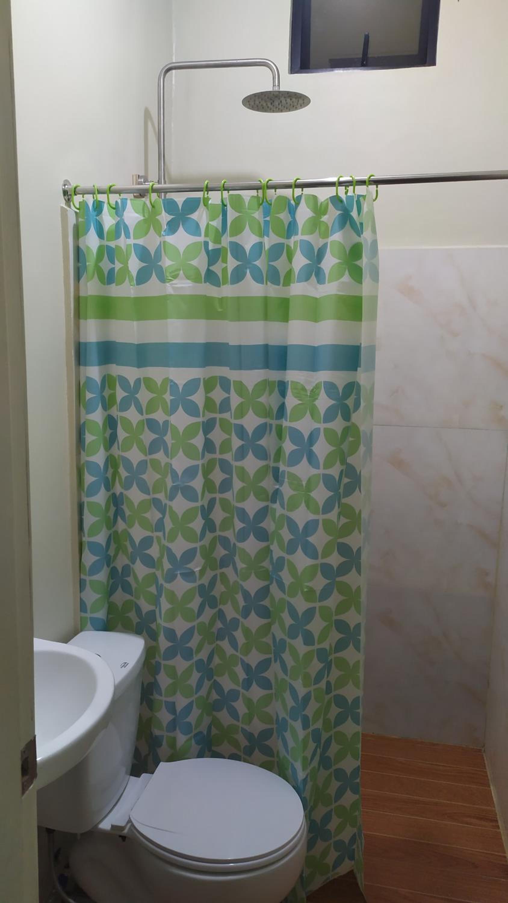 Standard Queen Room - Photo 13