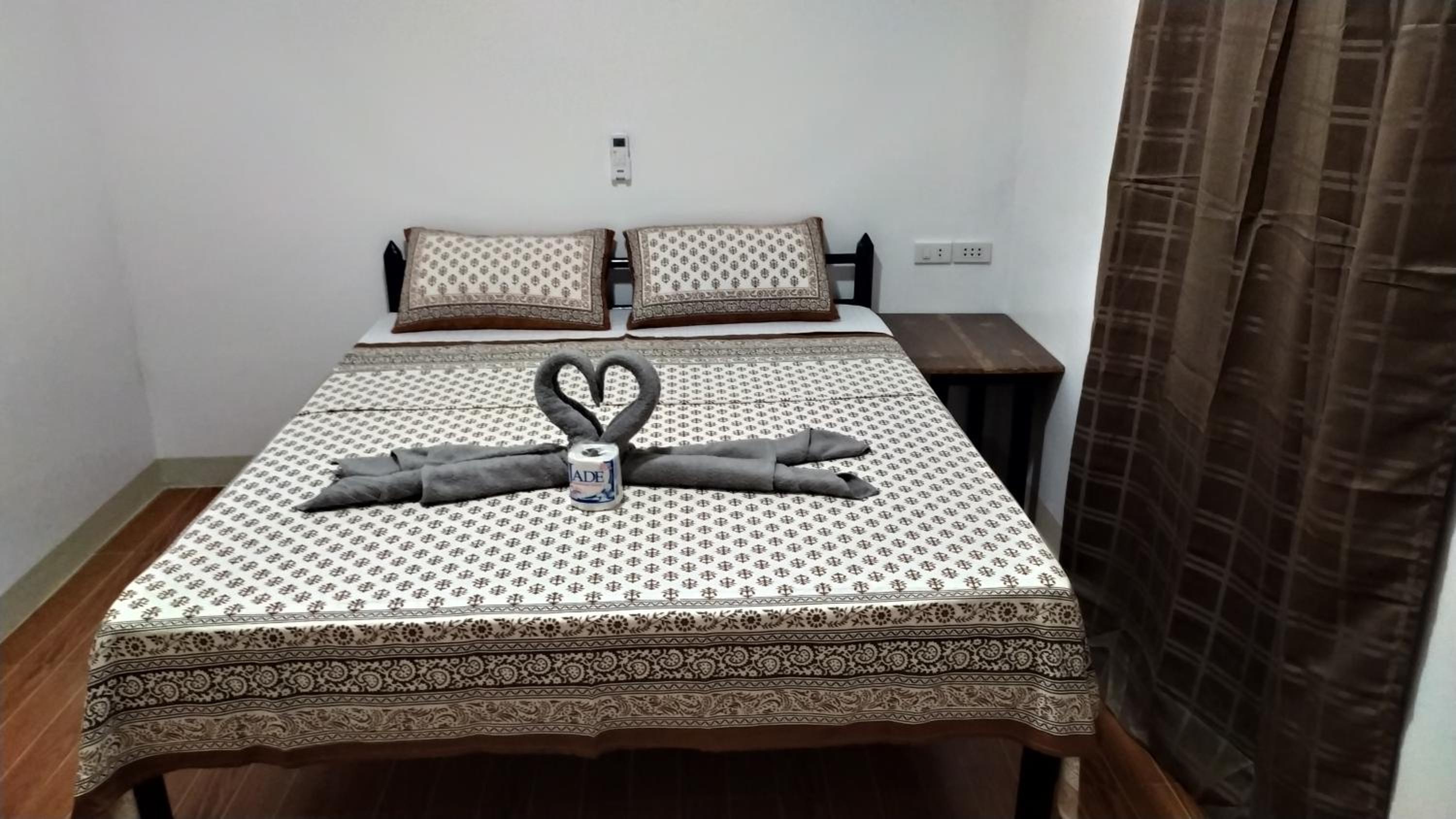 Standard Queen Room - Photo 19