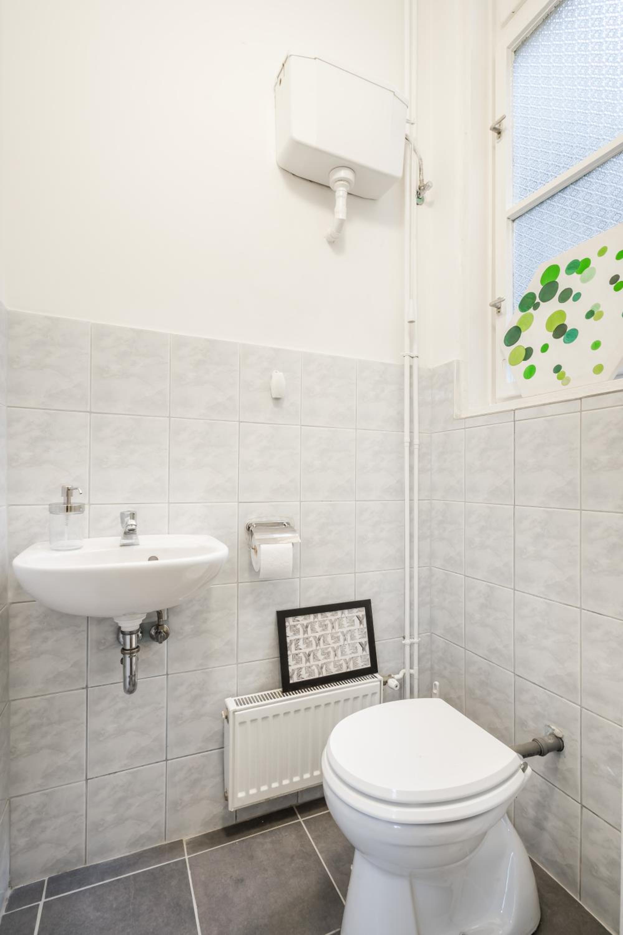 One-Bedroom Apartment - Photo 20