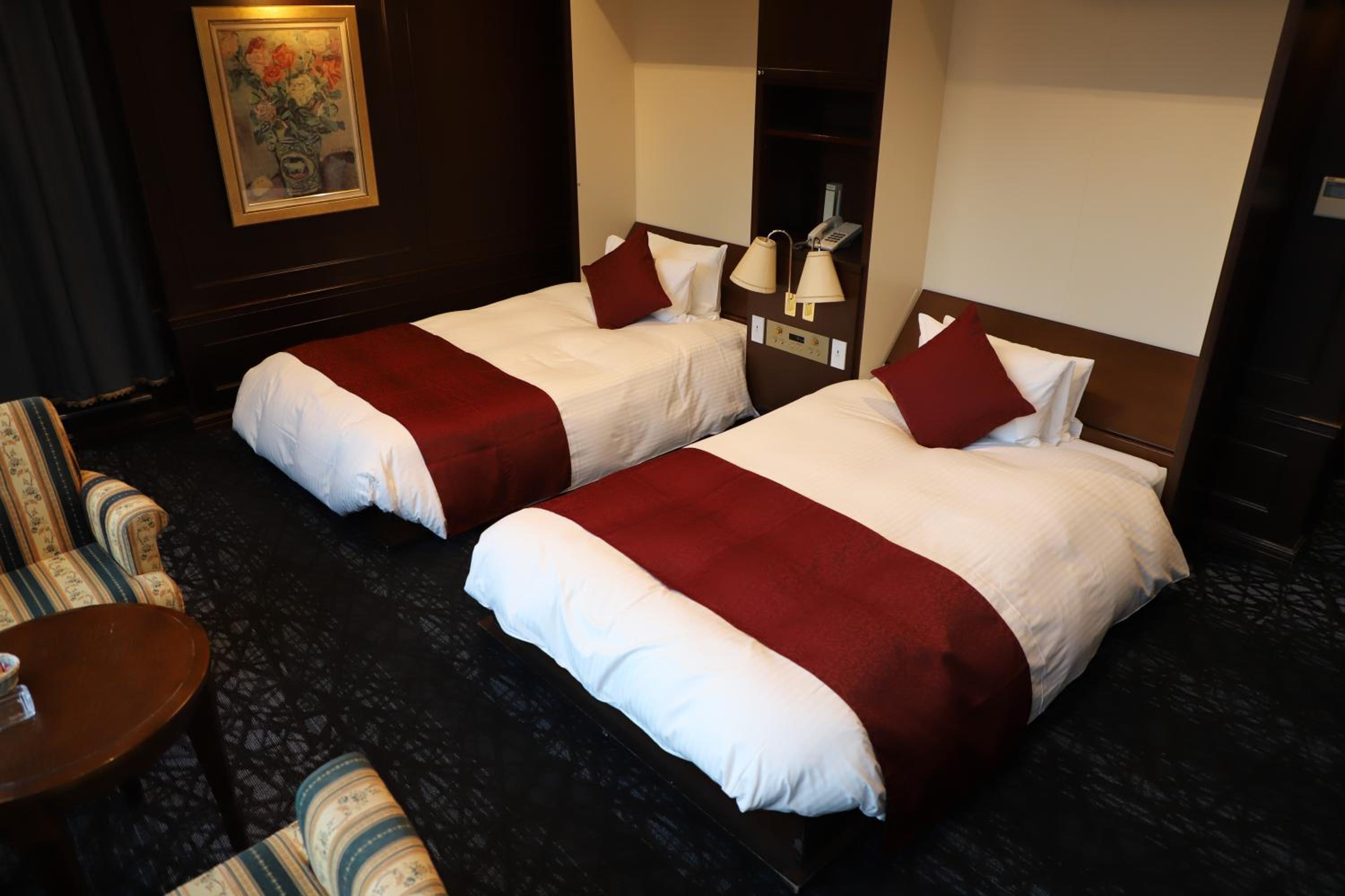 Queen Suite