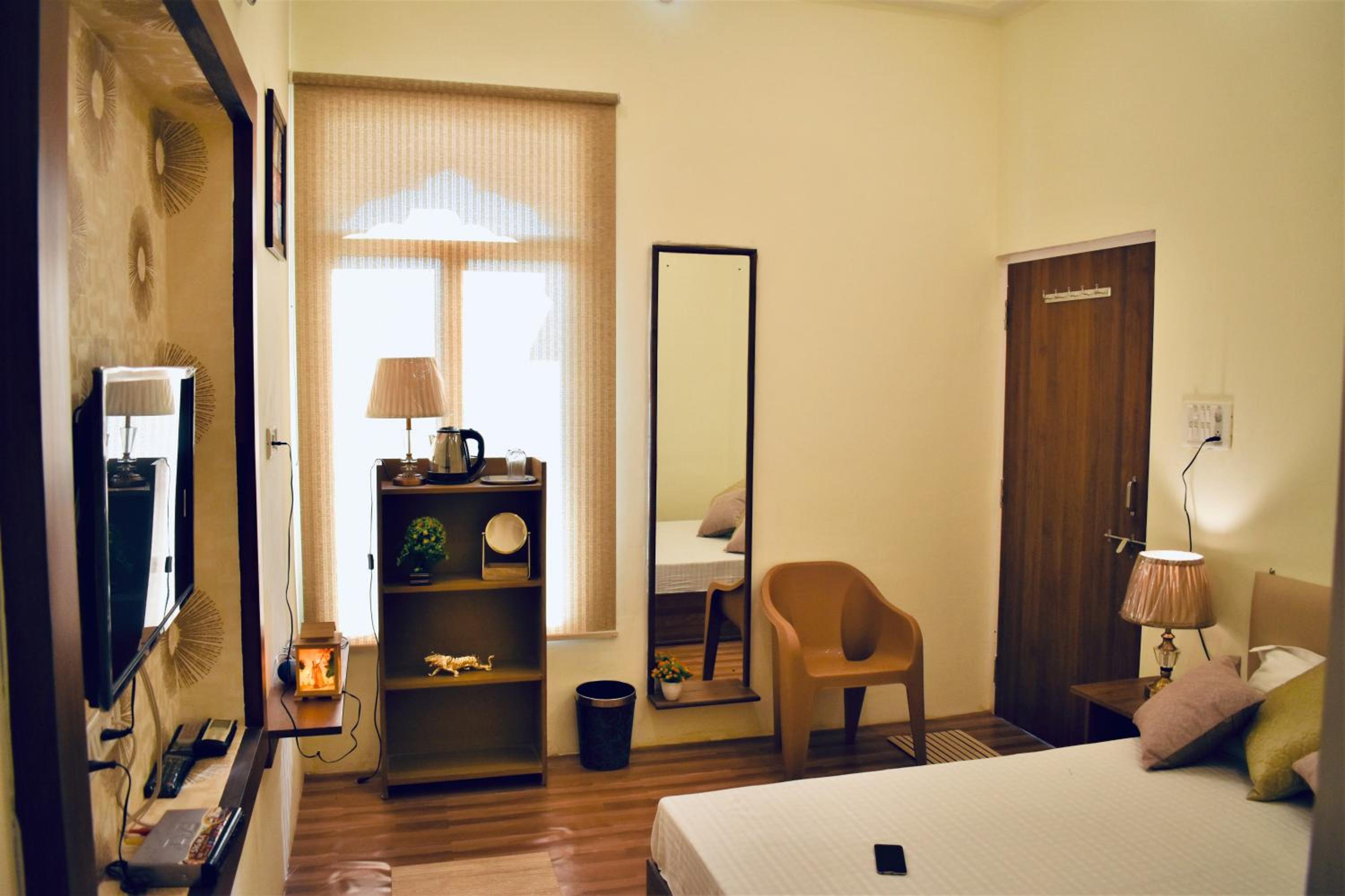 Deluxe Double Room - Photo 5