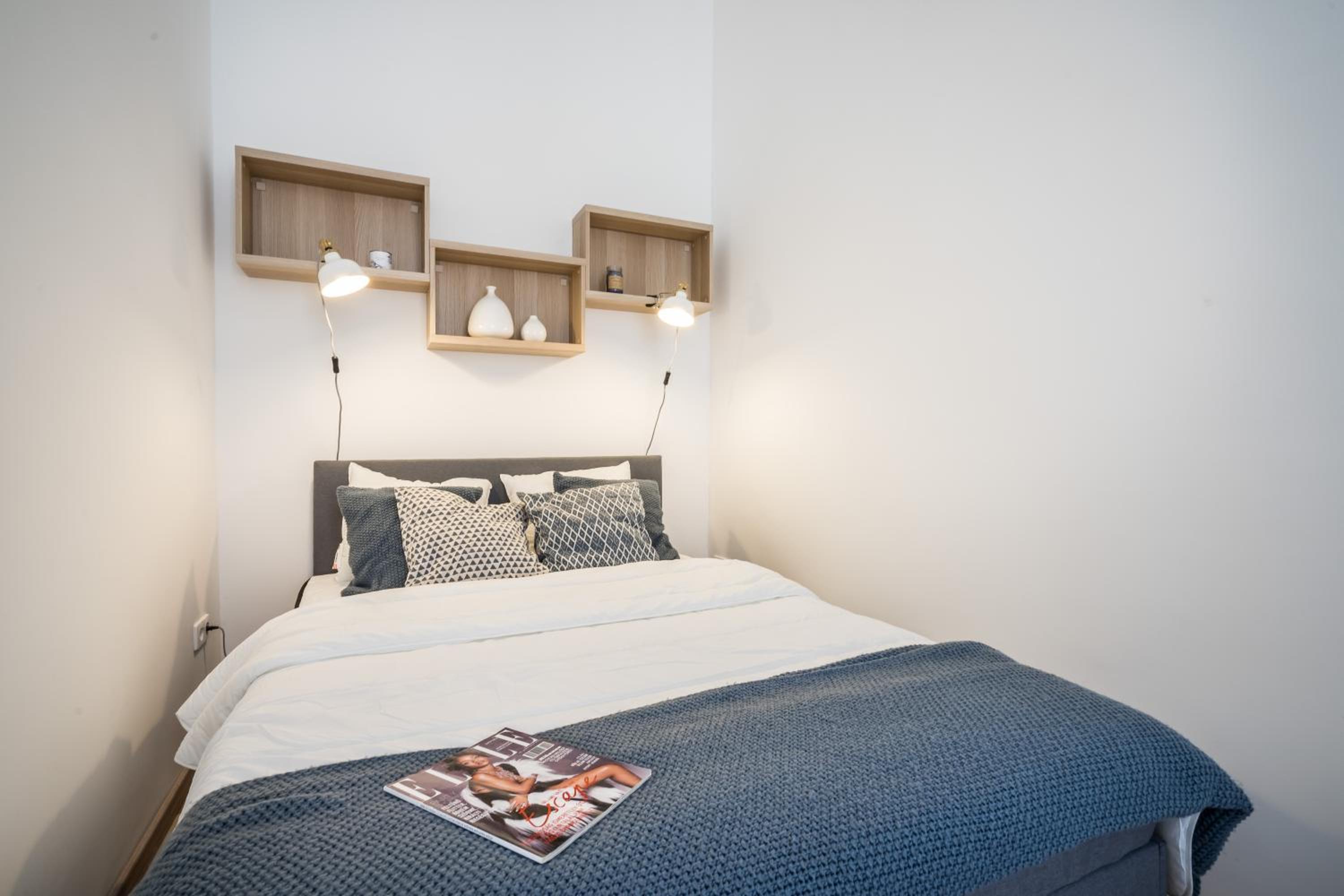 One-Bedroom Apartment - Photo 14