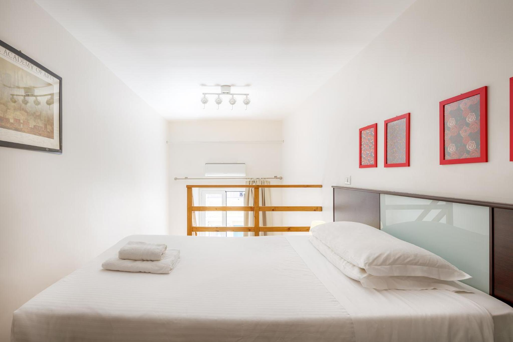 Economy Double Room photo 2