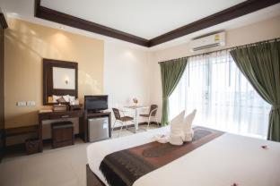 Deluxe Double Room photo 2