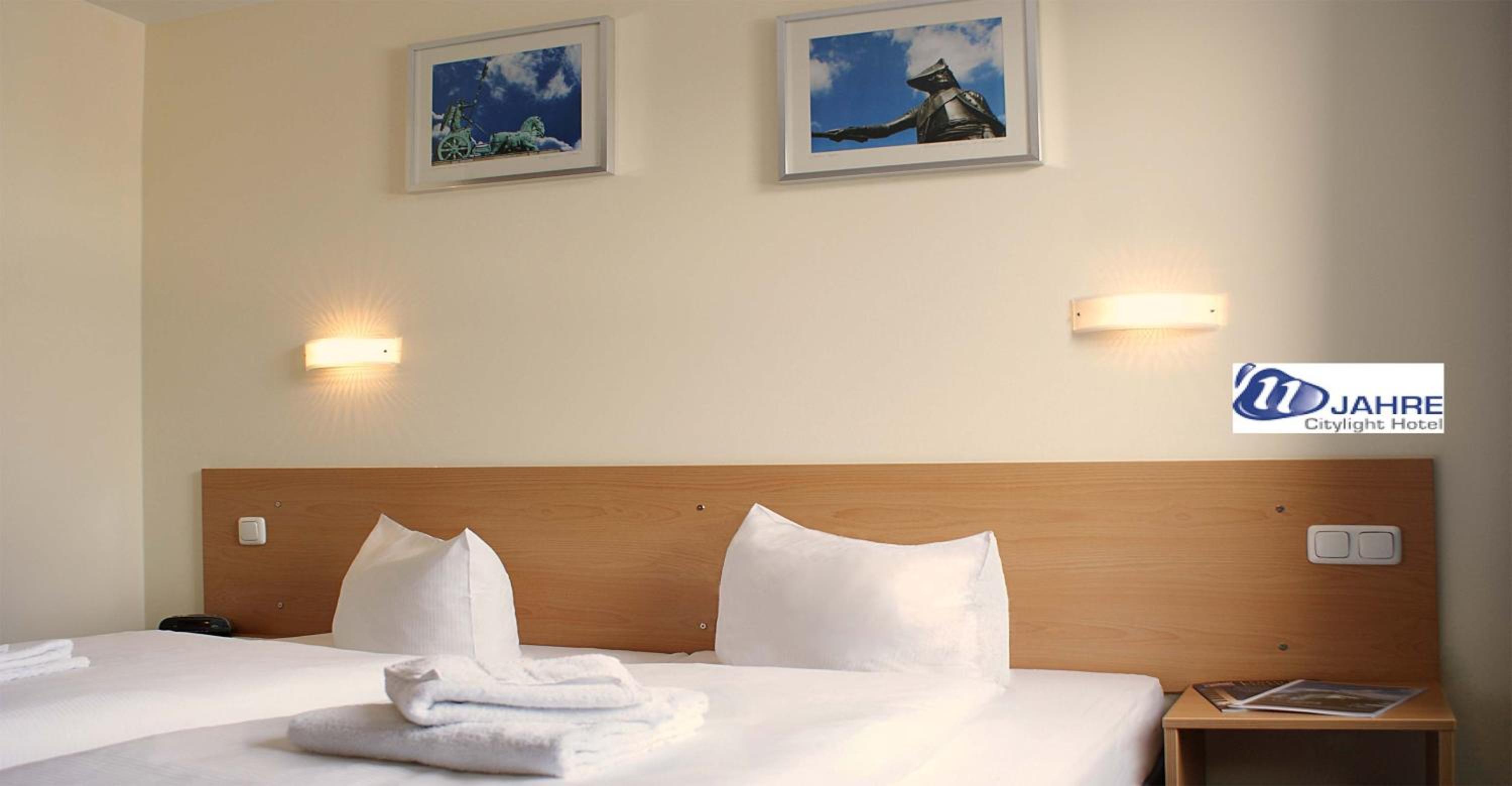 Standard Double Room - Single Use photo 3