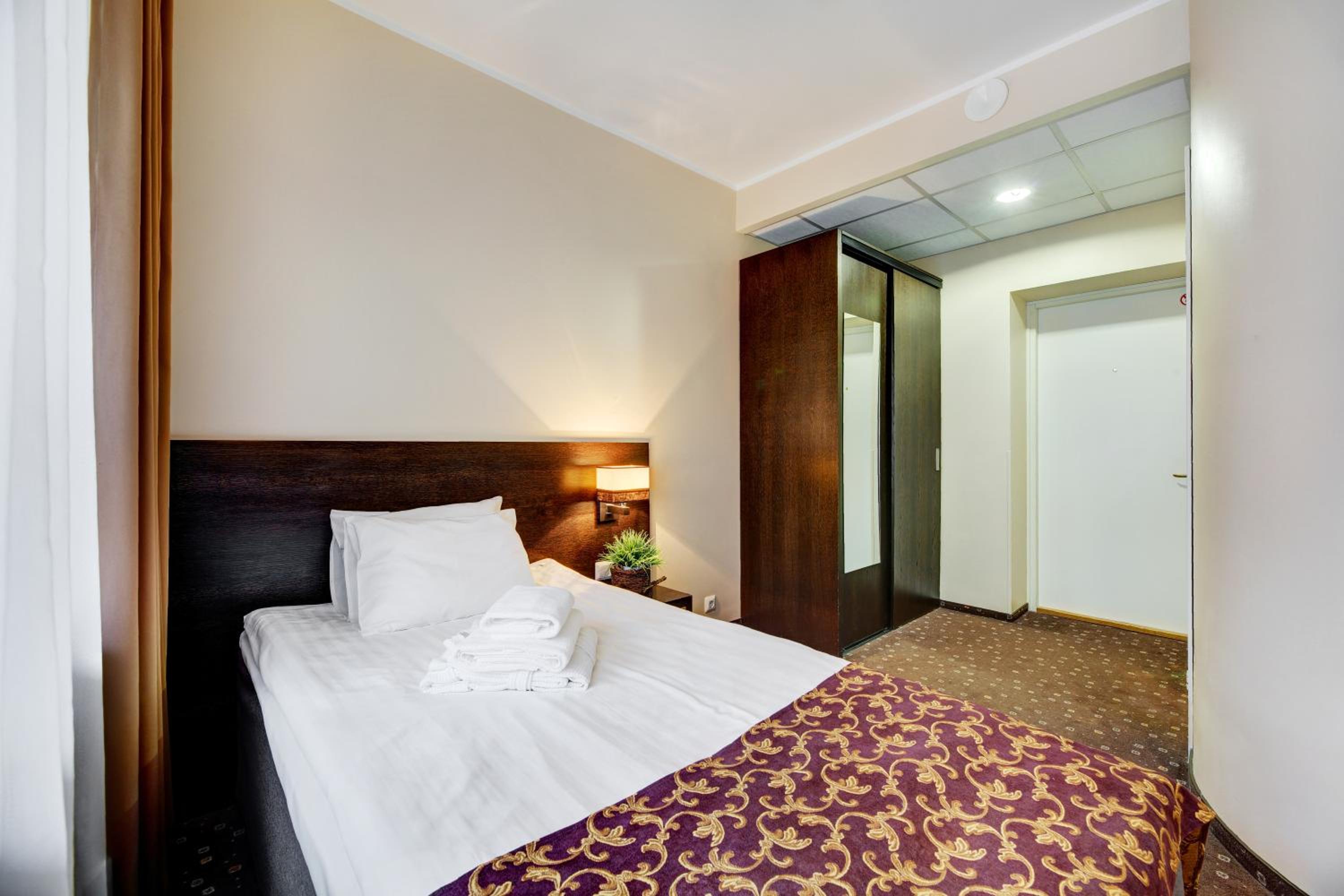Single Room with Spa Access photo 2