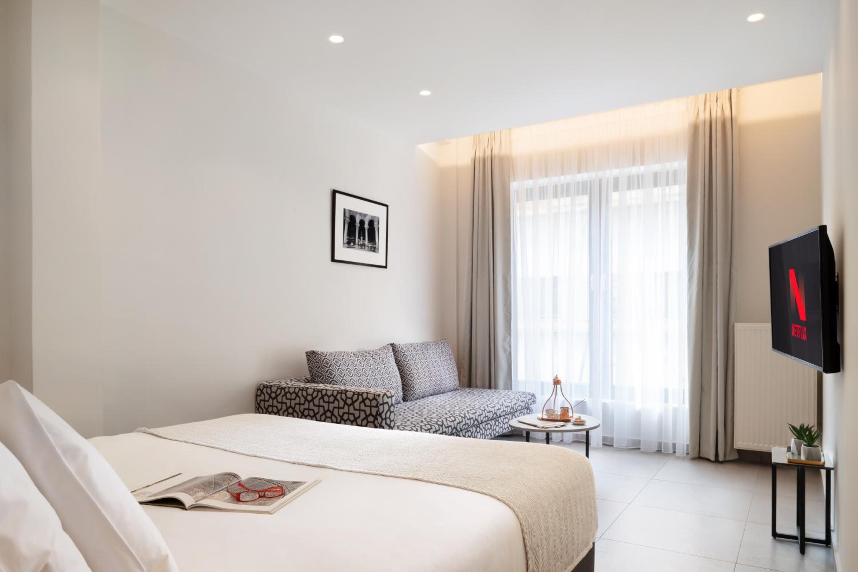 Deluxe Residence - Photo 20