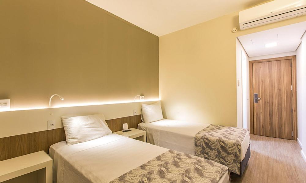 Economy Twin Room photo 2